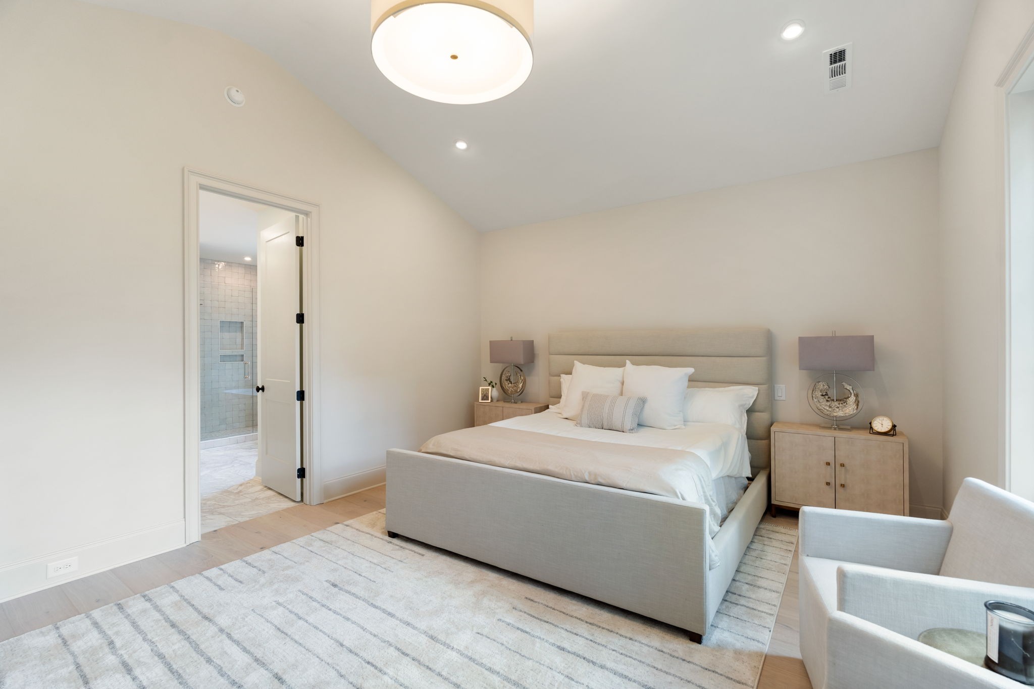 4426 Lealand Ln Unit: A