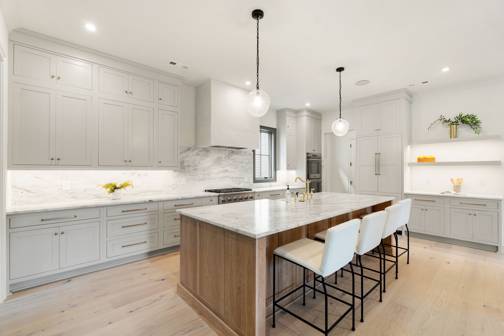 4426 Lealand Ln Unit: A