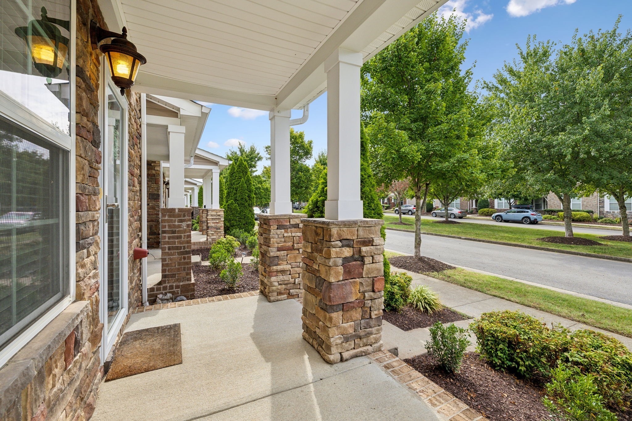1305 Riverbrook Dr