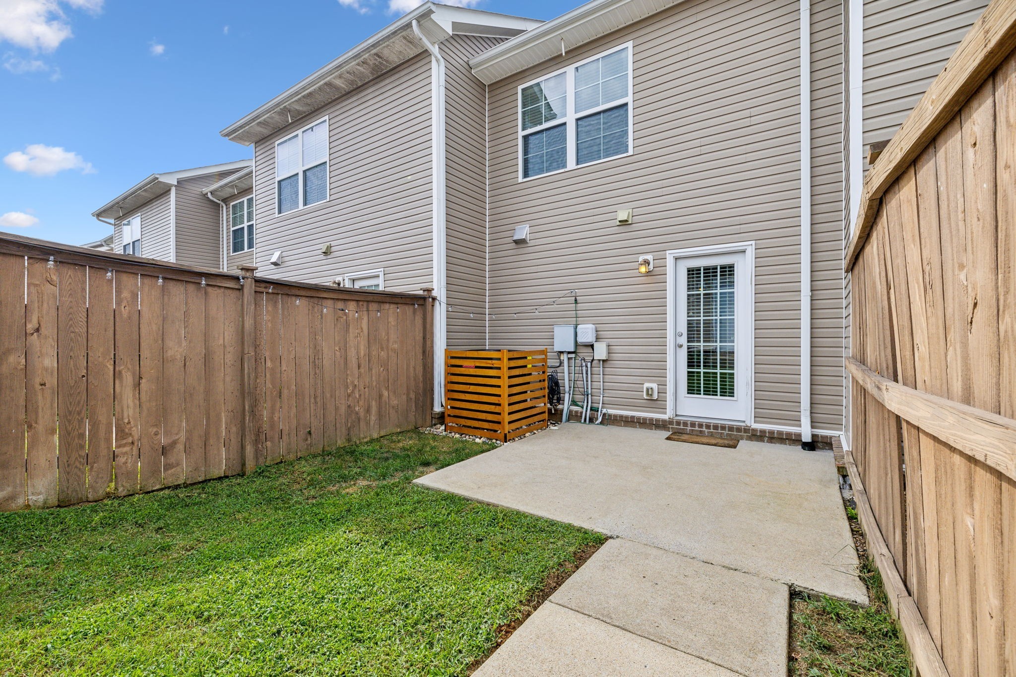 1305 Riverbrook Dr