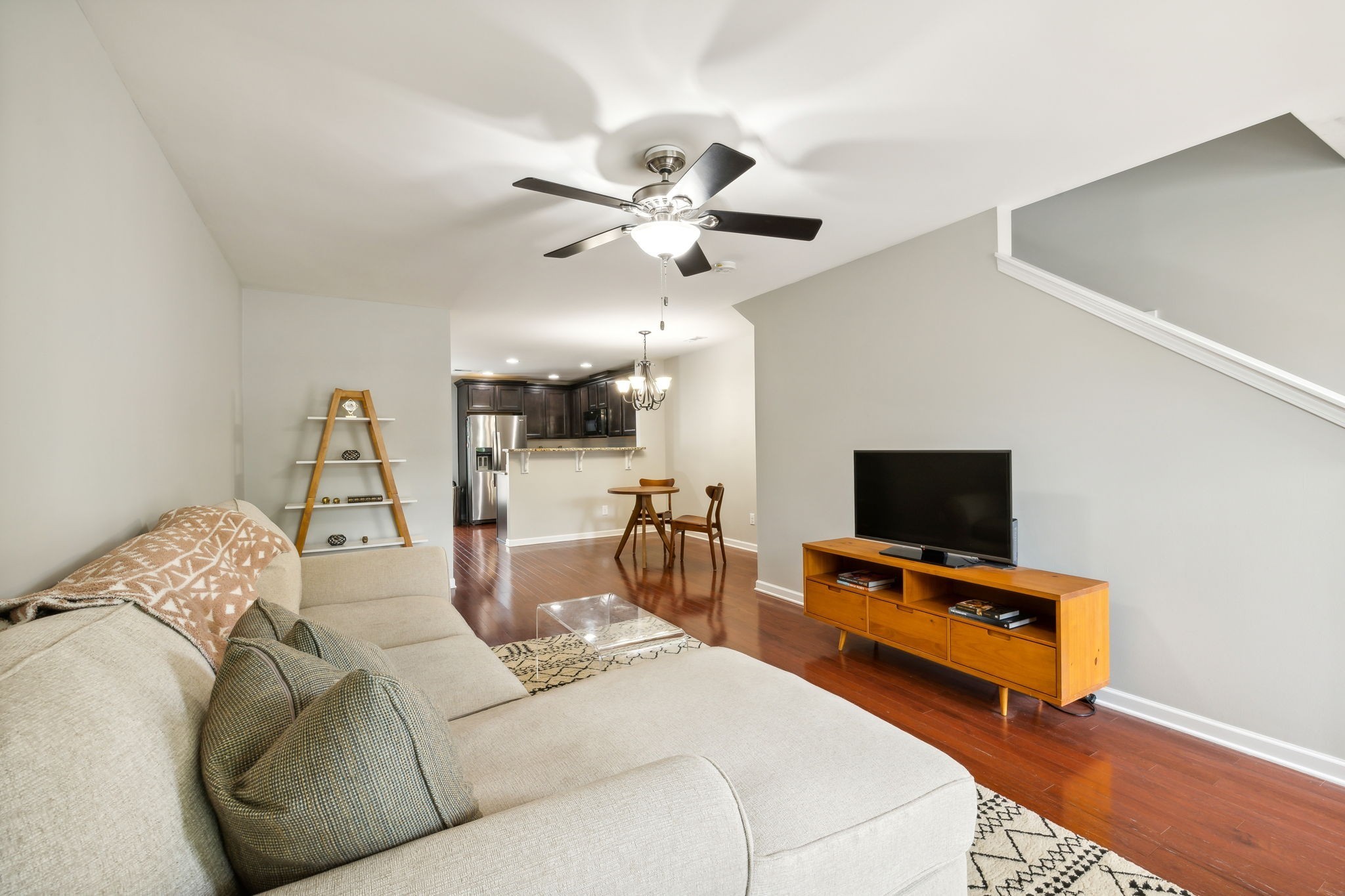 1305 Riverbrook Dr