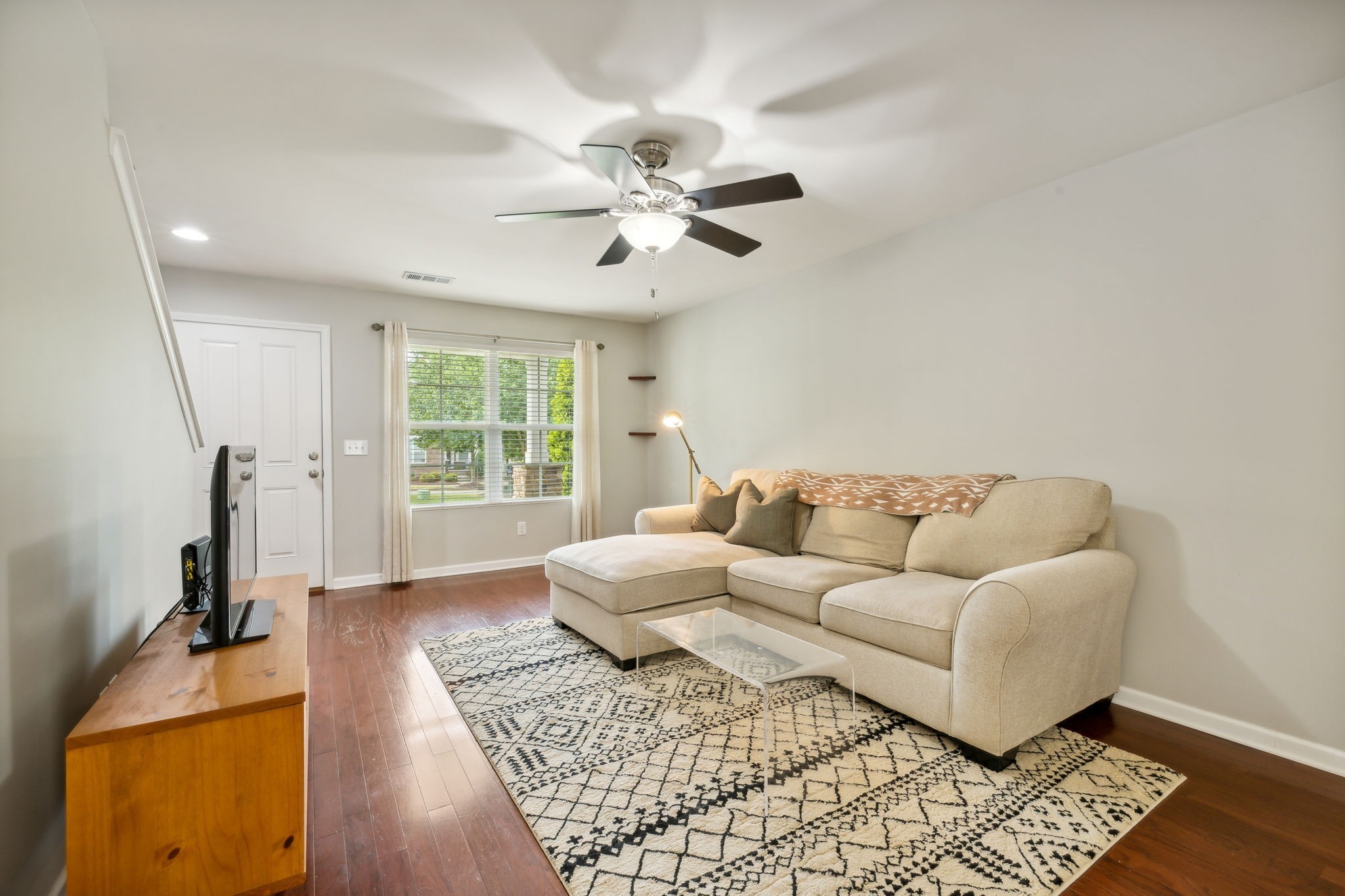 1305 Riverbrook Dr