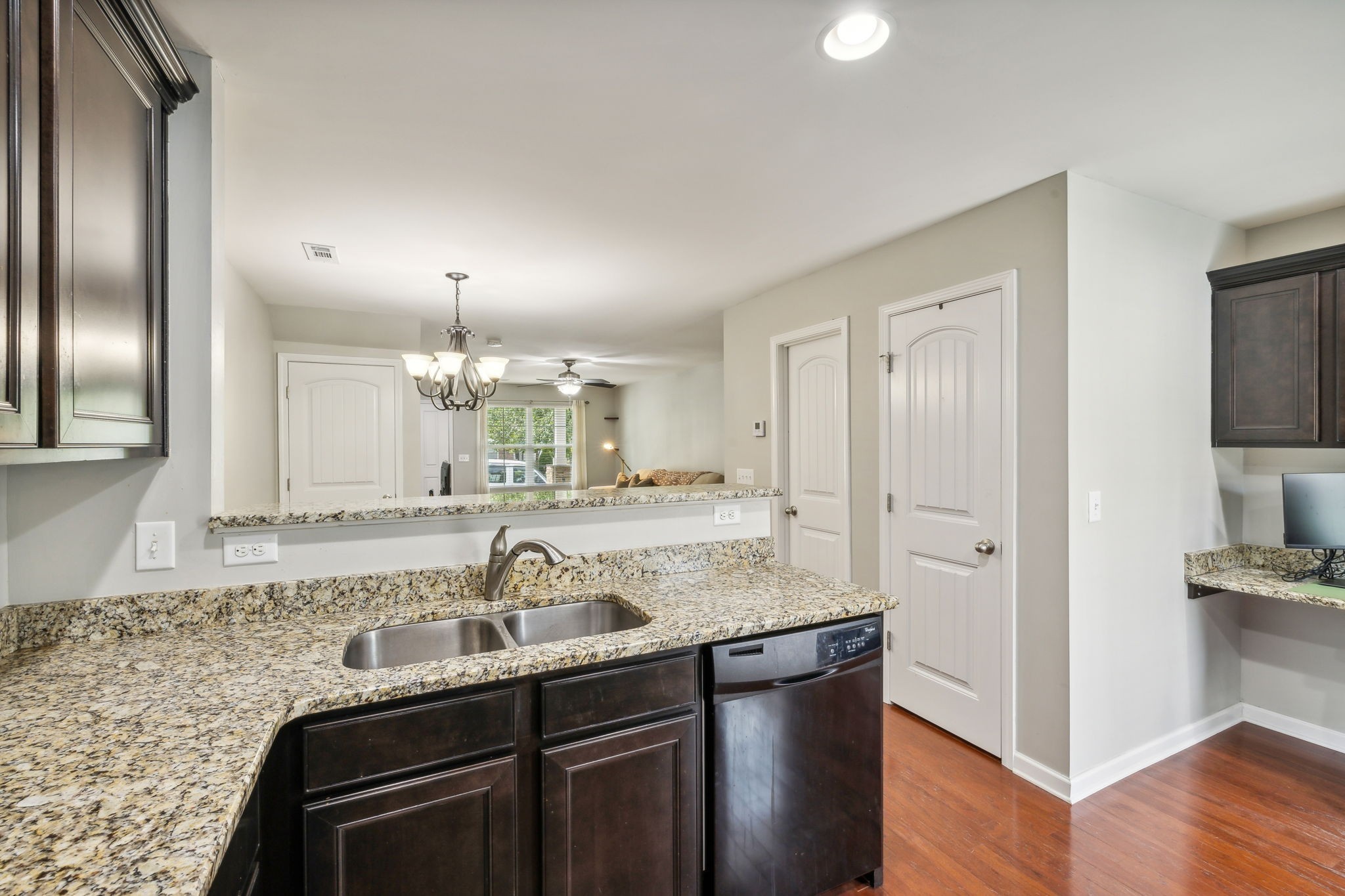1305 Riverbrook Dr