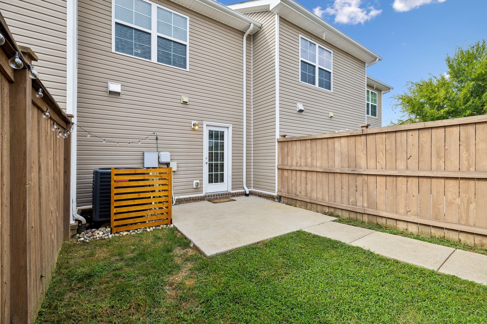 1305 Riverbrook Dr