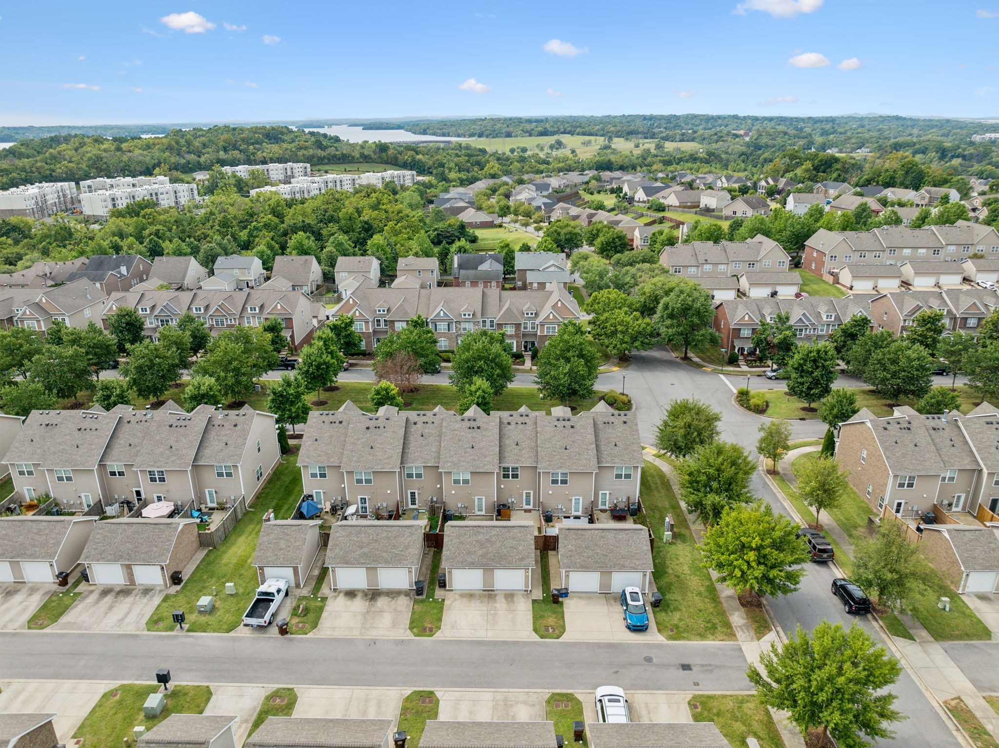 1305 Riverbrook Dr