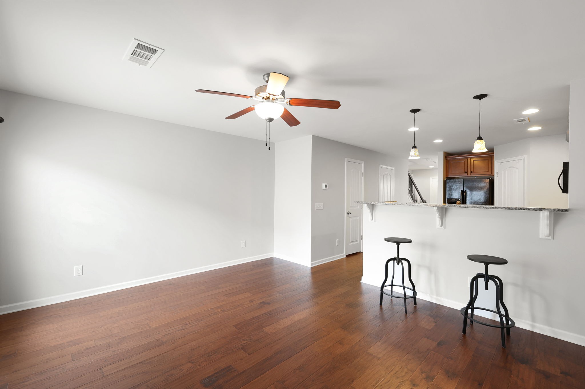 1351 Riverbrook Dr