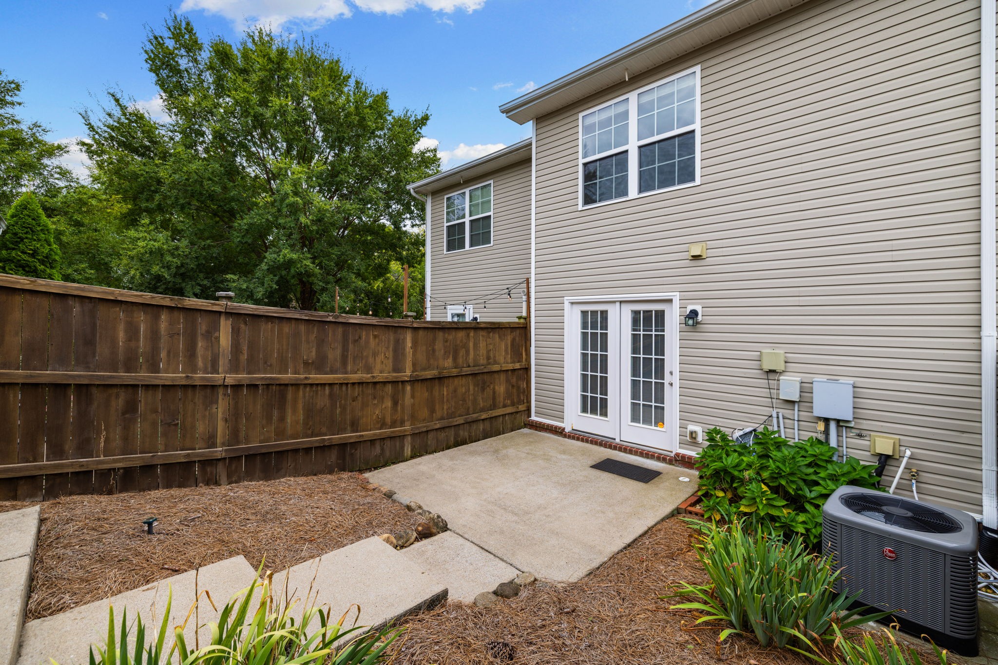 1351 Riverbrook Dr
