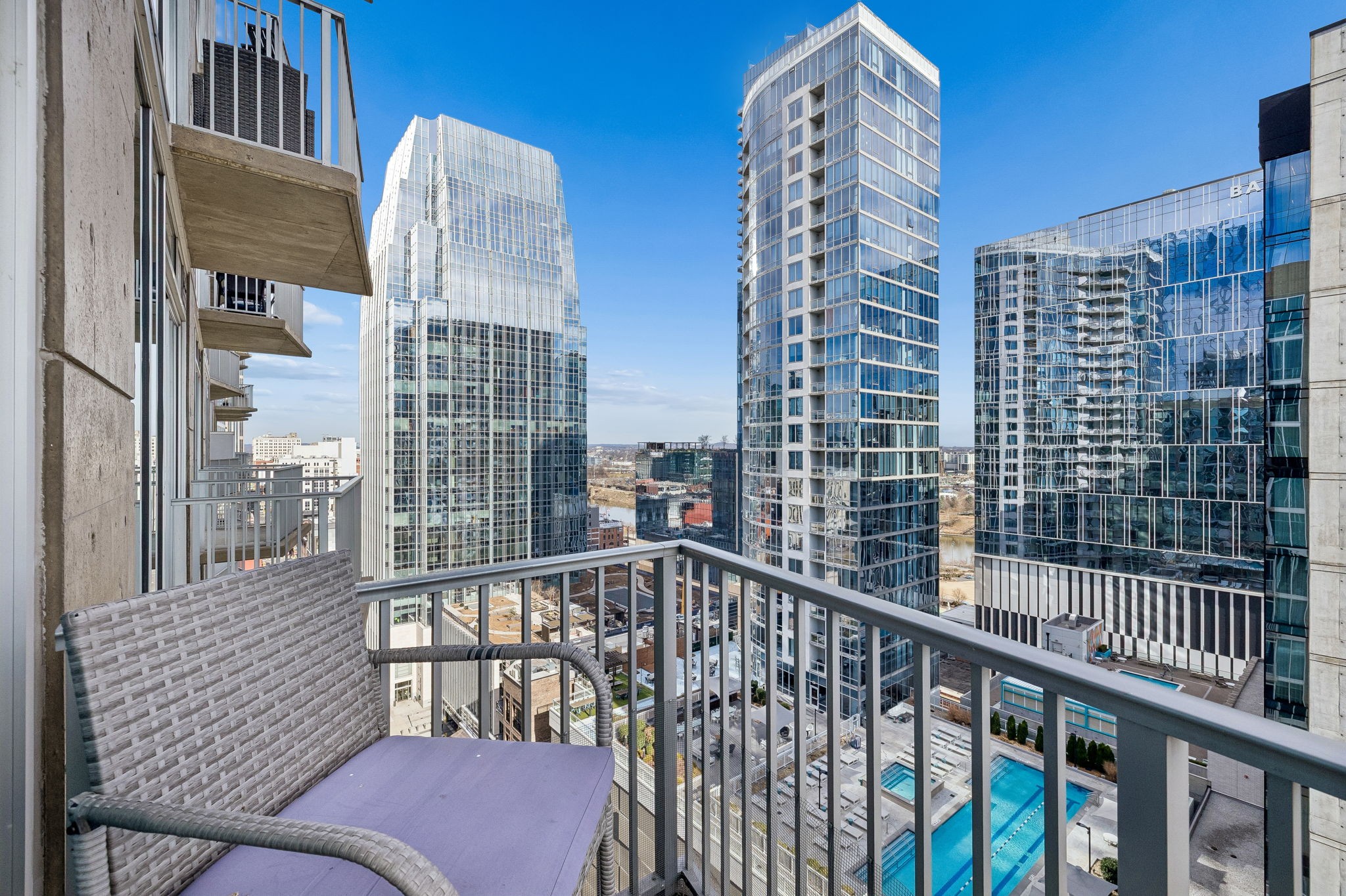 301 Demonbreun St Unit: 1713