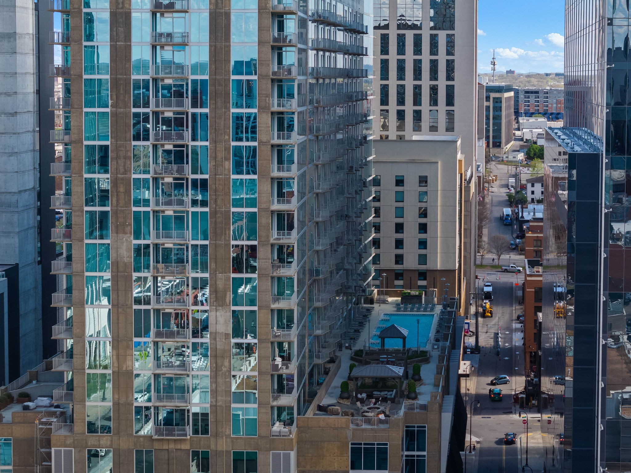 301 Demonbreun St Unit: 1713