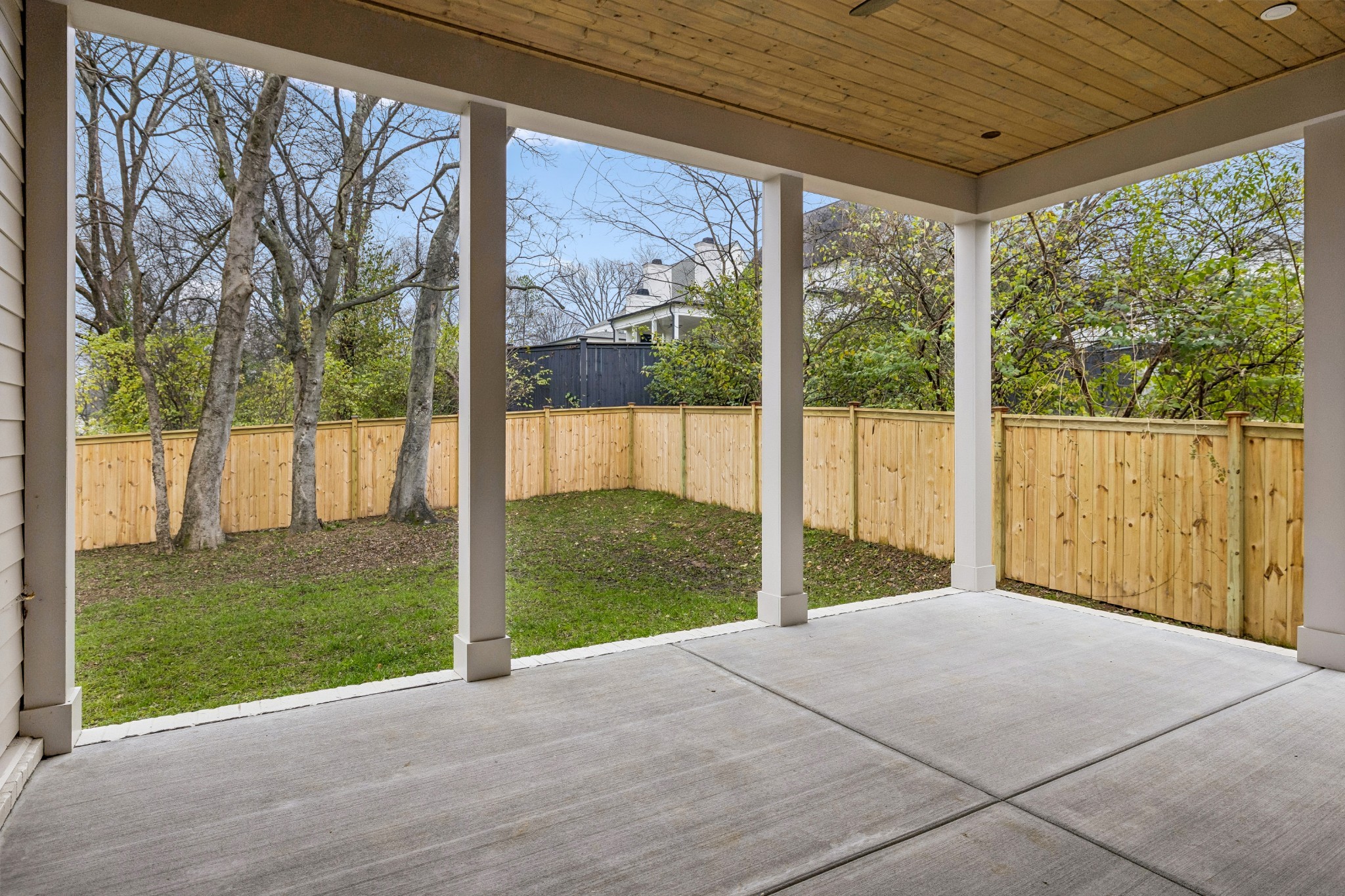 4426 Lealand Ln Unit: B