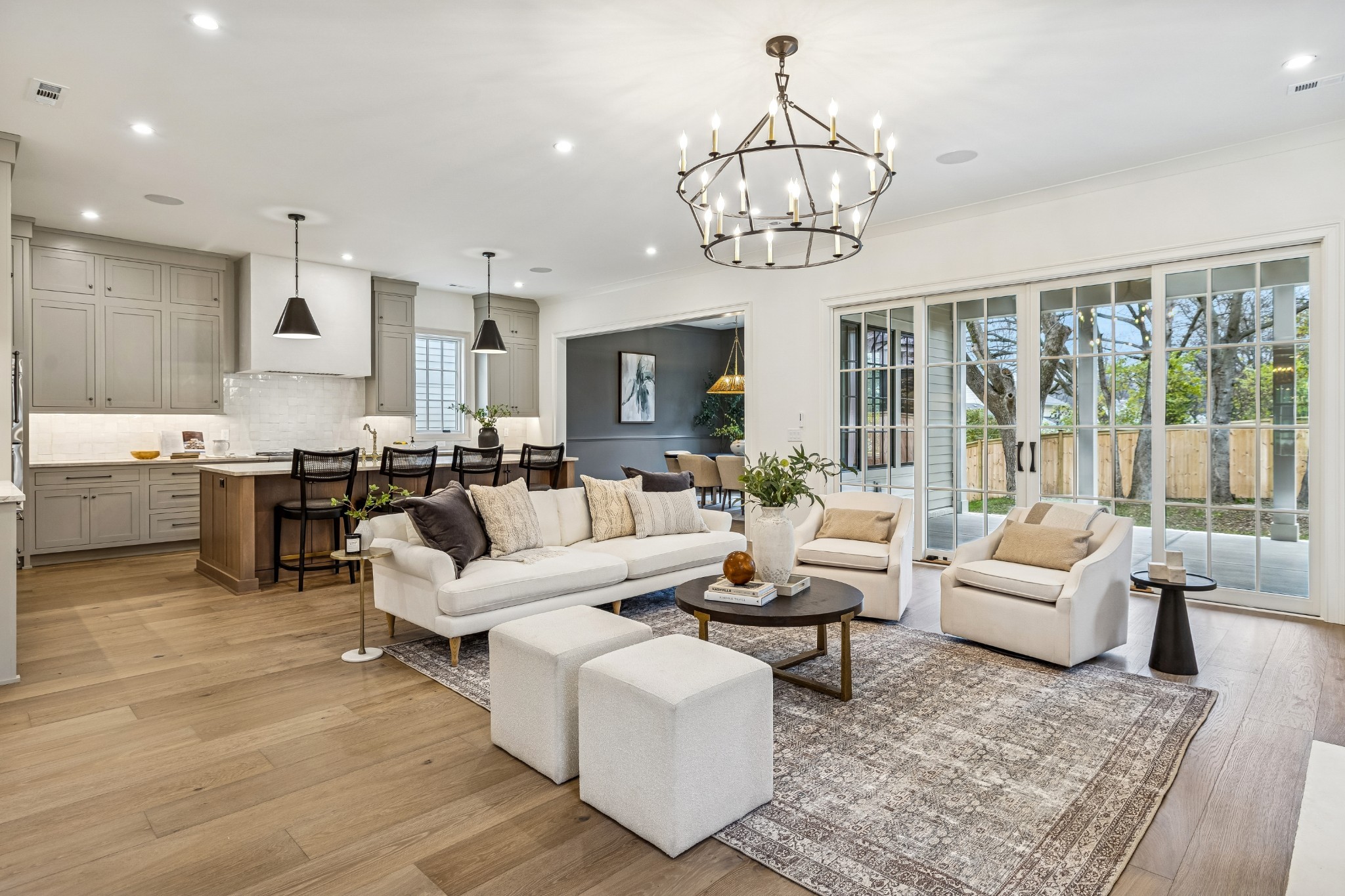 4426 Lealand Ln Unit: B