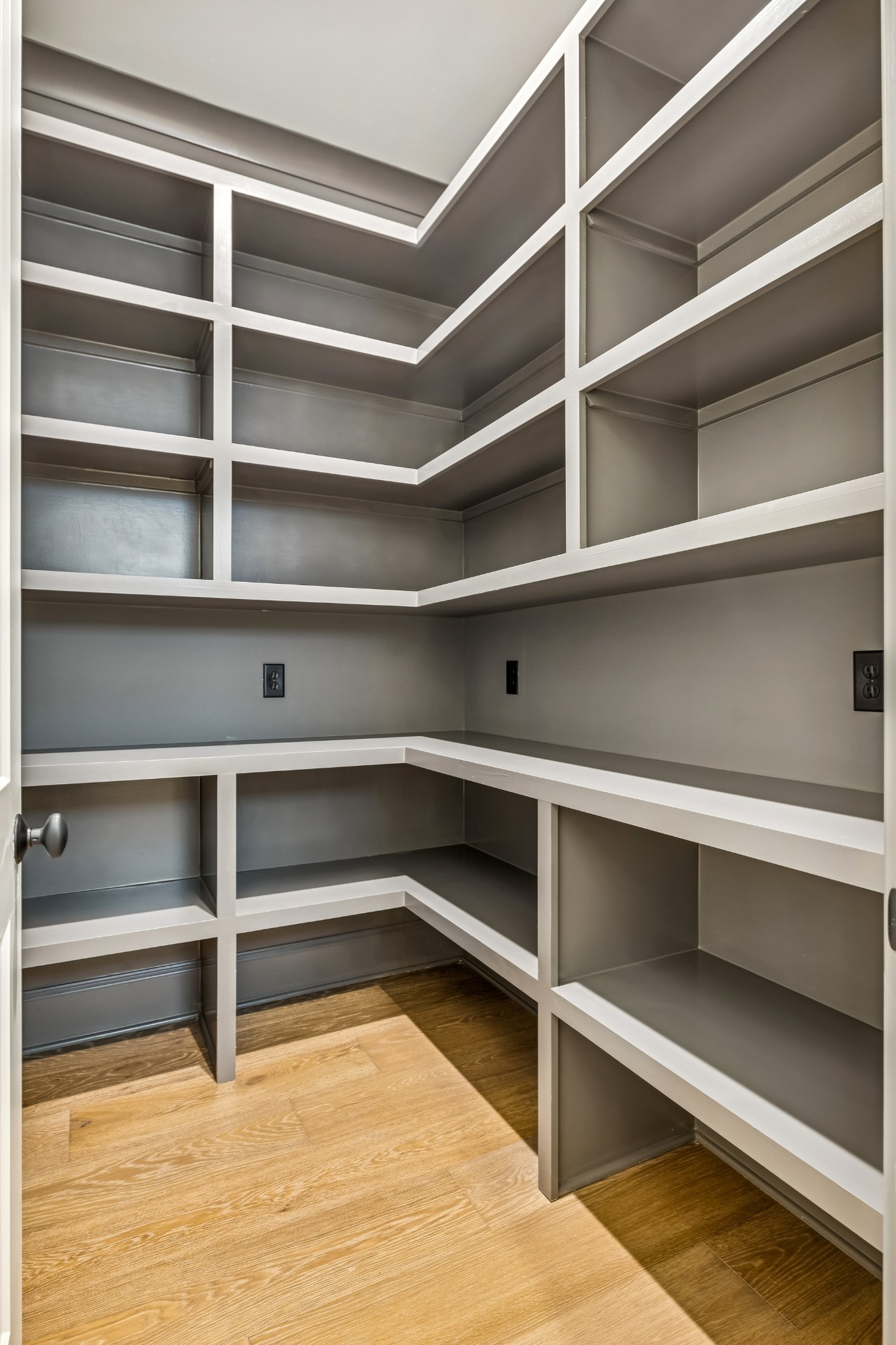 4426 Lealand Ln Unit: B