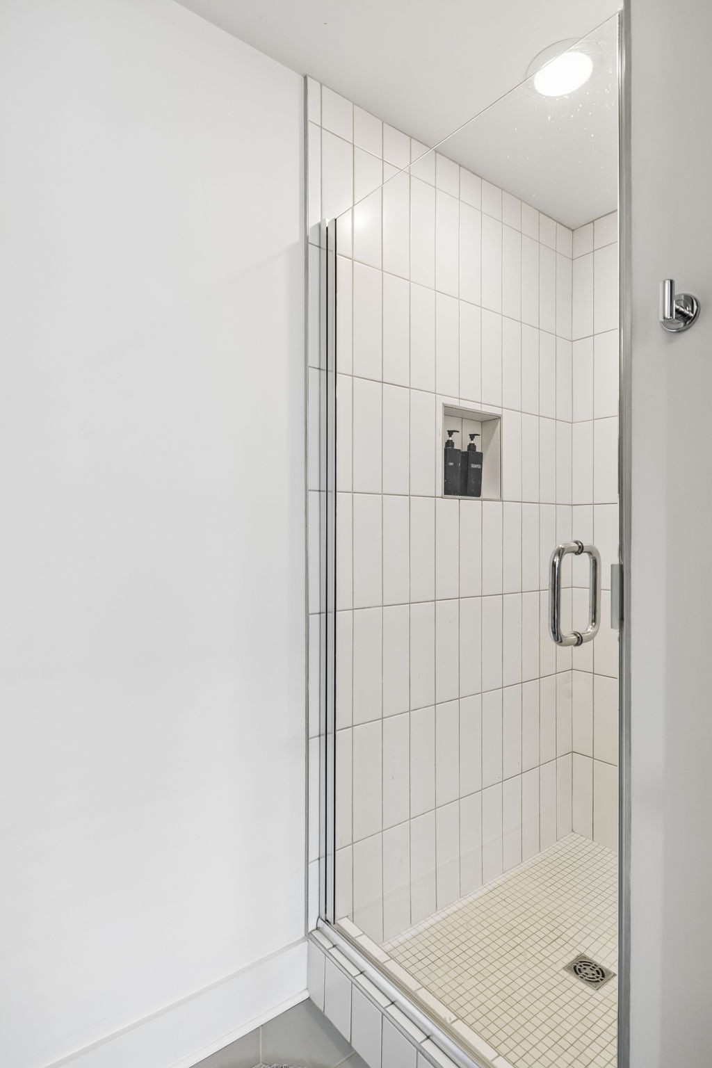 102 Duke St Unit: 42