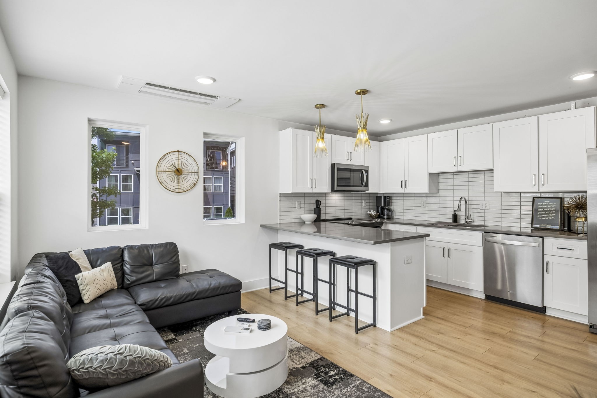 102 Duke St Unit: 42