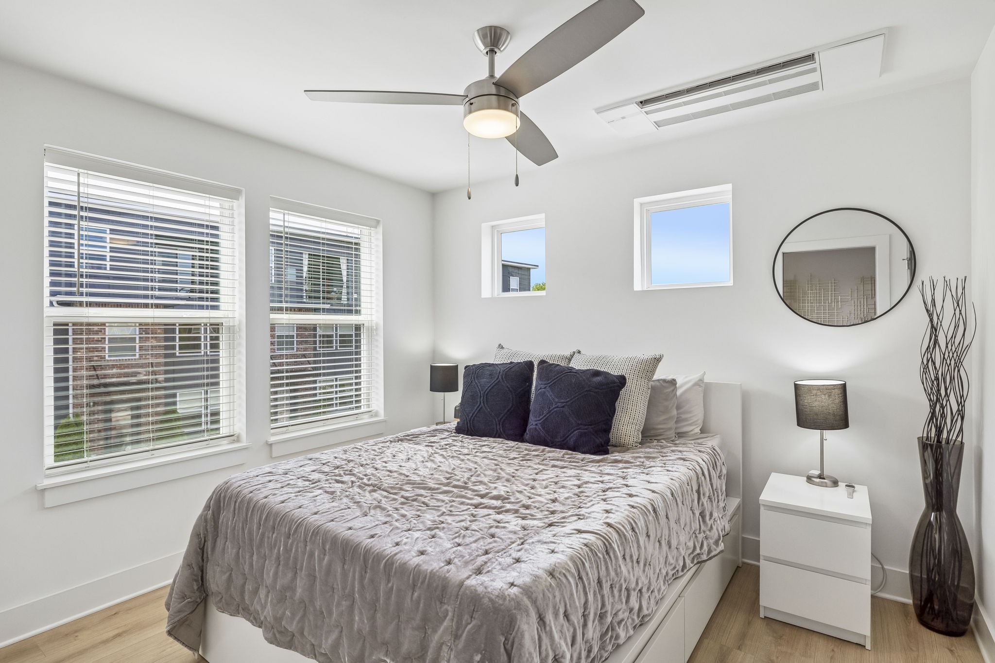 102 Duke St Unit: 42