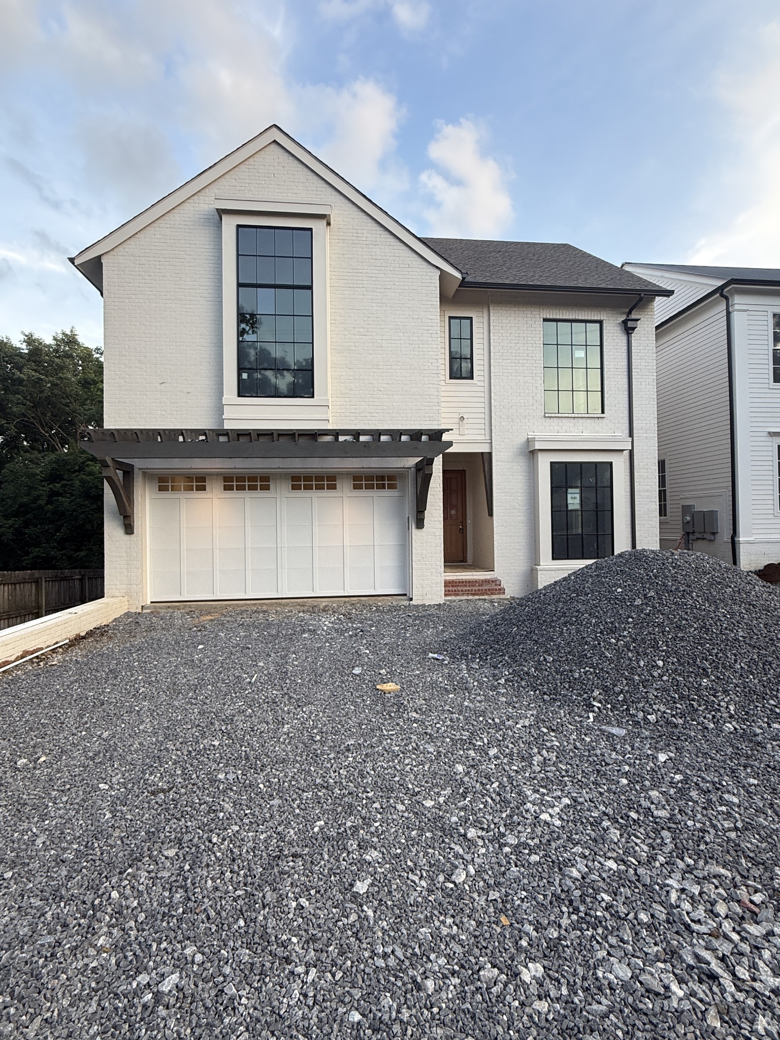 1131 Maplehurst Ln