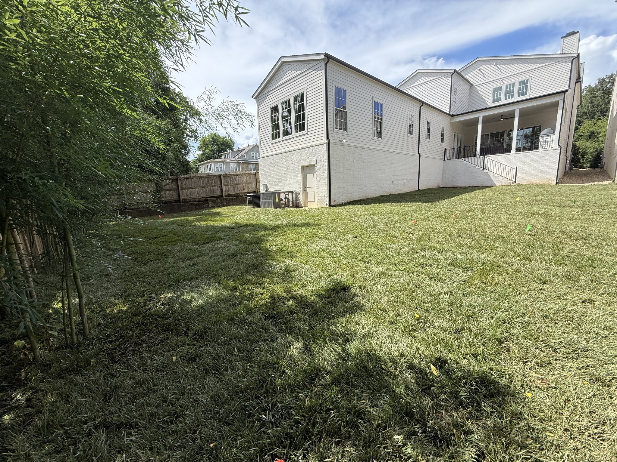 1133 Maplehurst Ln