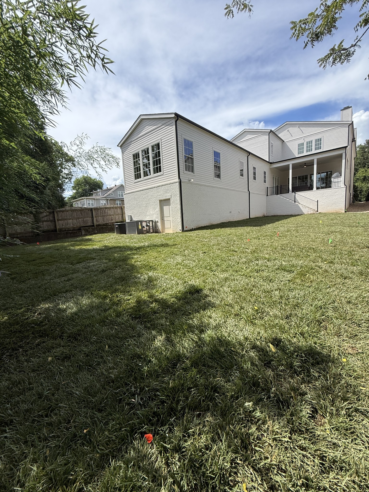 1133 Maplehurst Ln