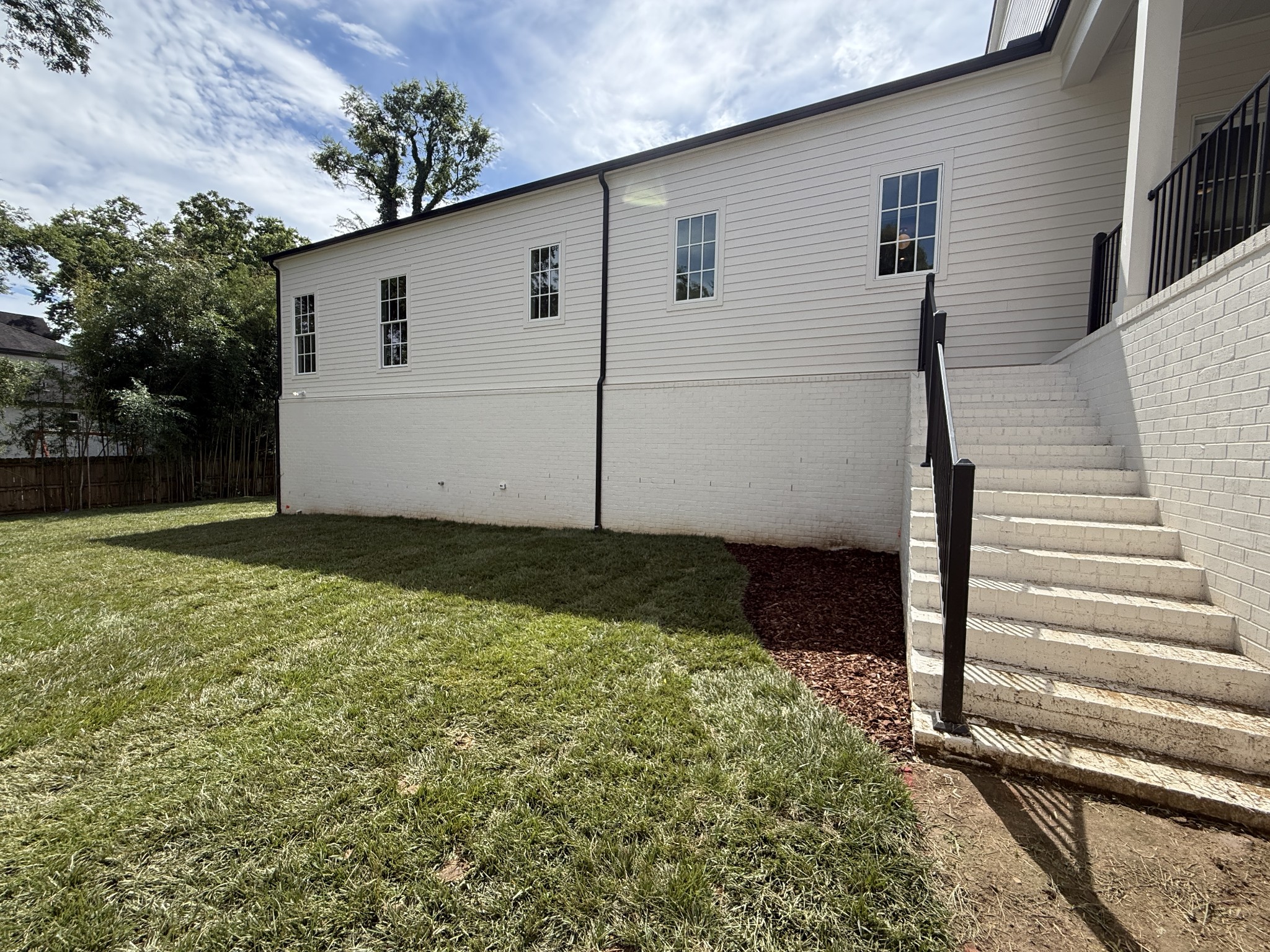 1133 Maplehurst Ln