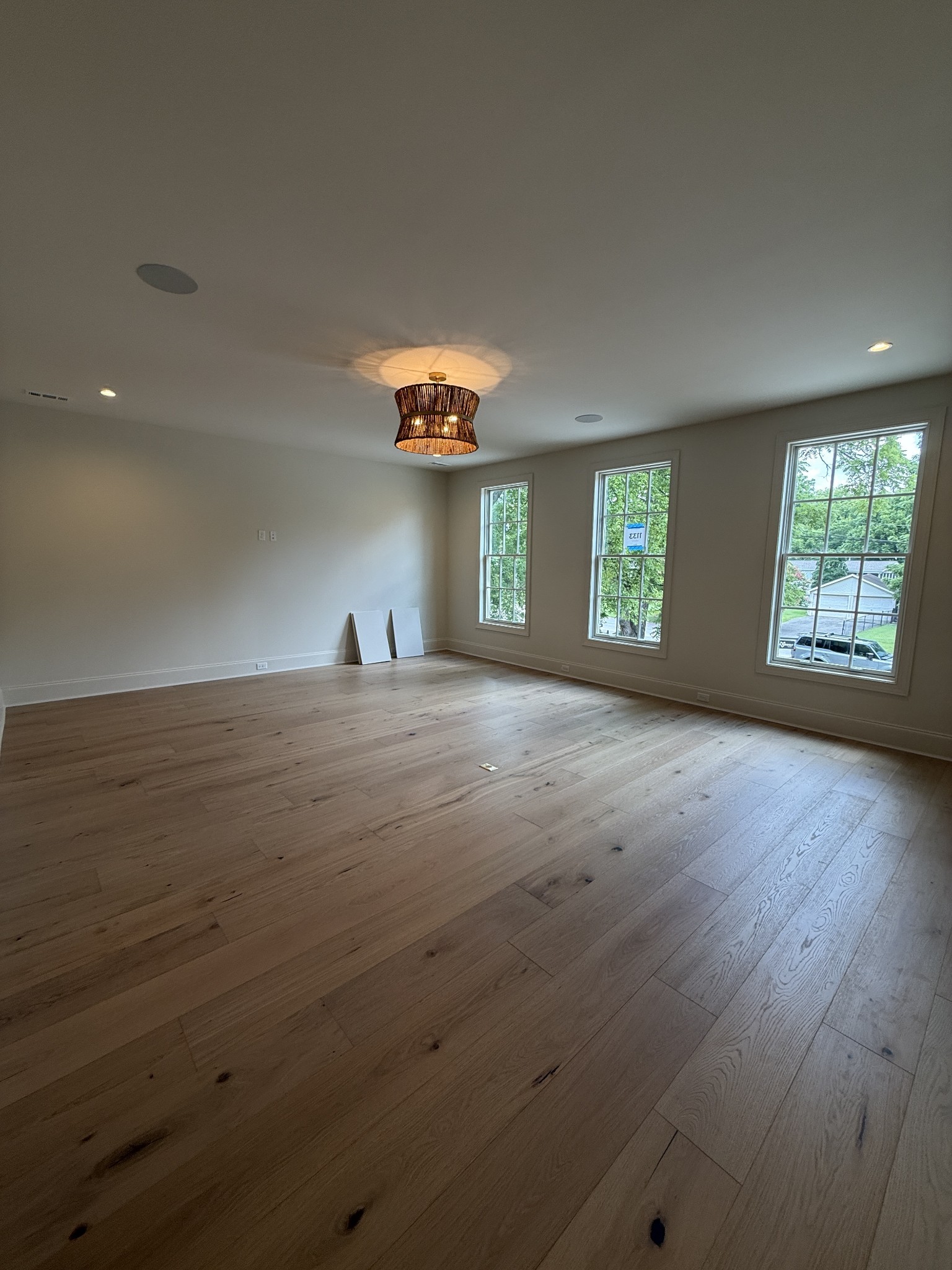 1133 Maplehurst Ln
