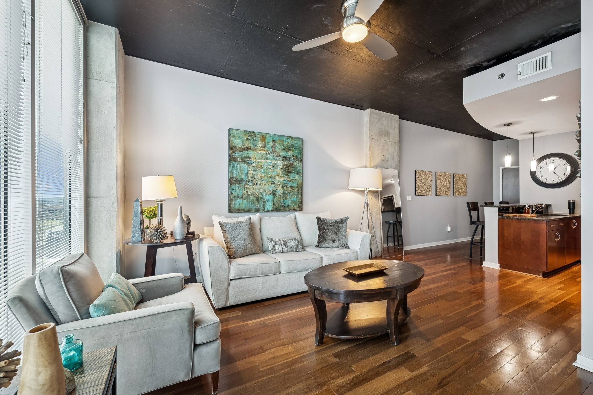 301 Demonbreun St Unit: 1713