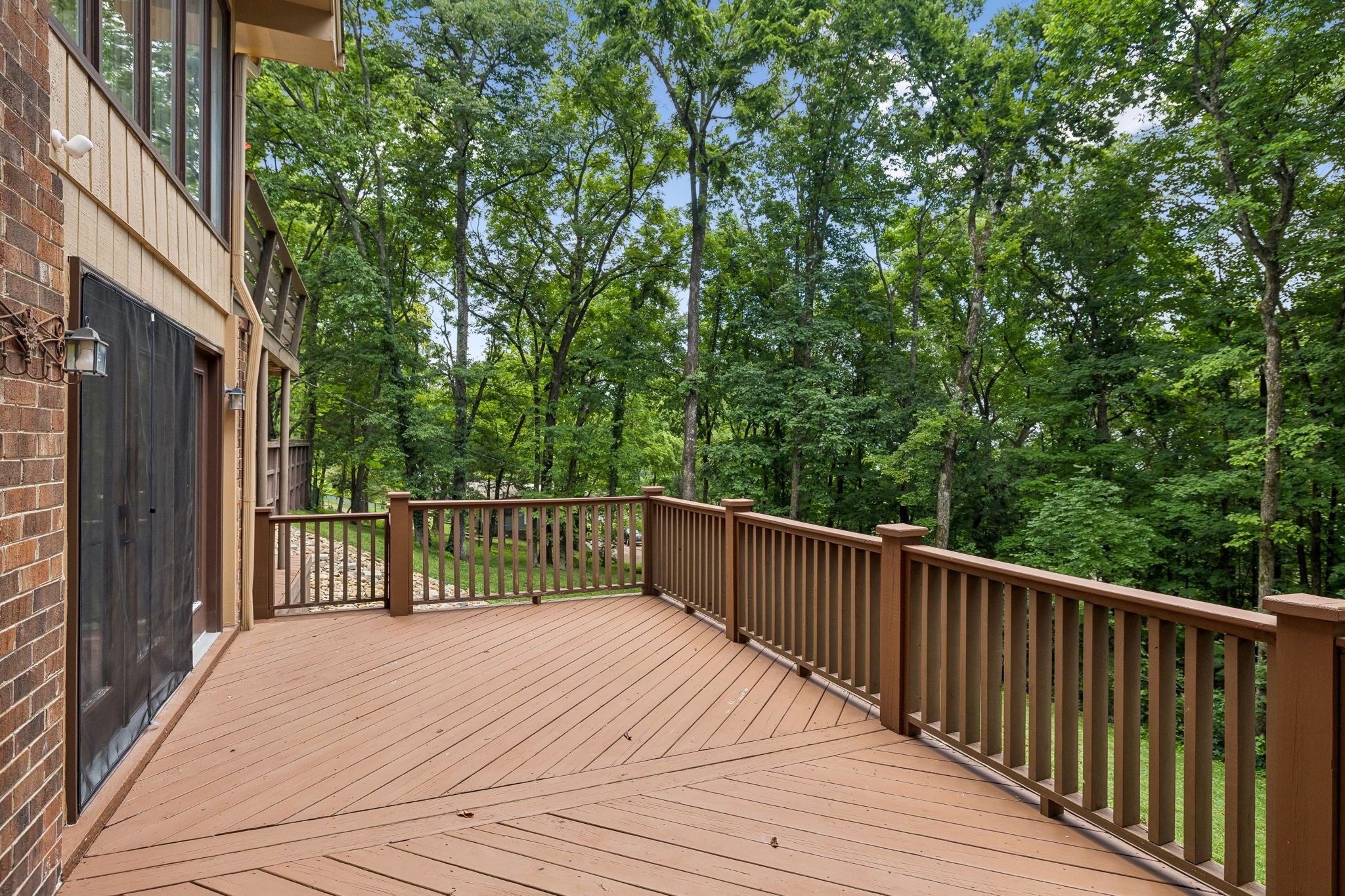 1214 Brentwood Ln