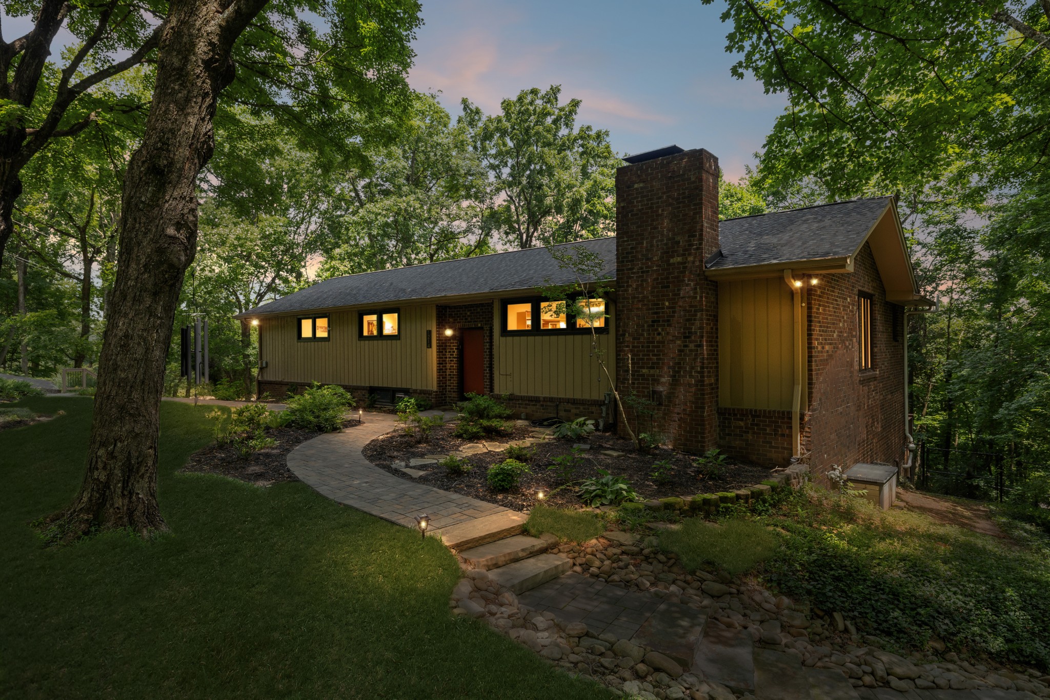 1214 Brentwood Ln