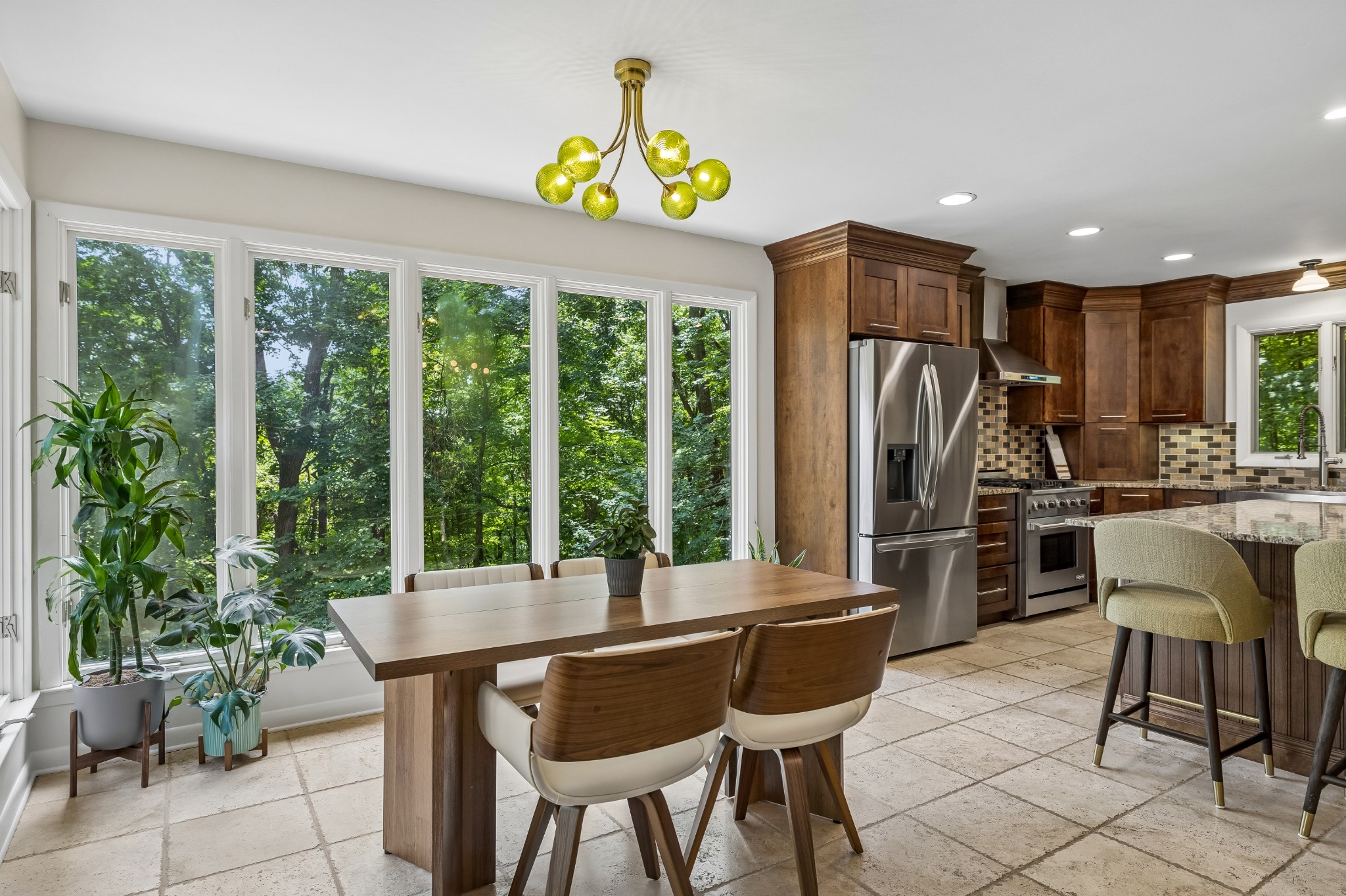 1214 Brentwood Ln