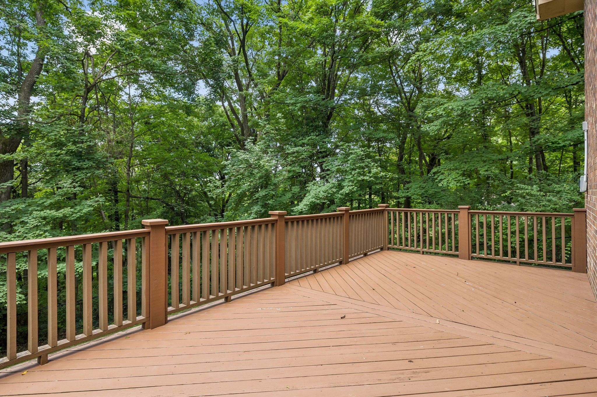 1214 Brentwood Ln