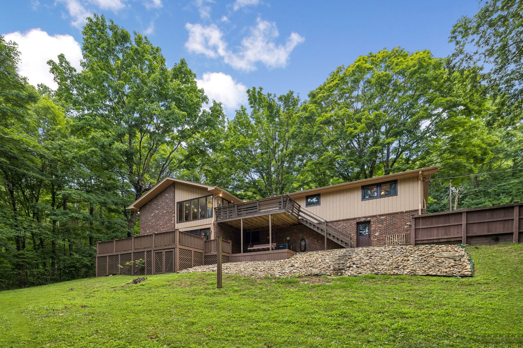 1214 Brentwood Ln