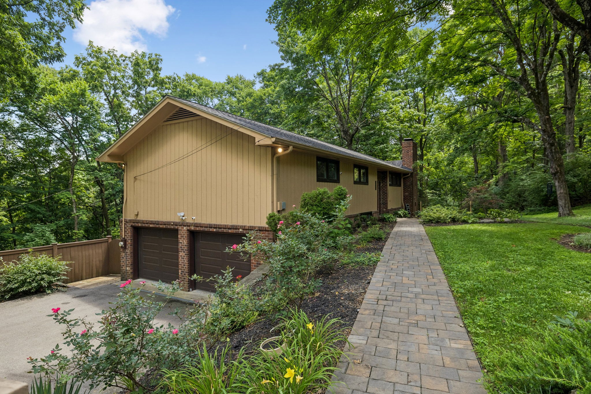 1214 Brentwood Ln