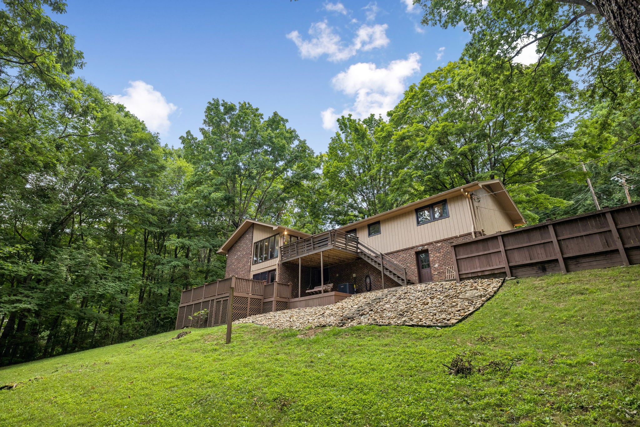 1214 Brentwood Ln