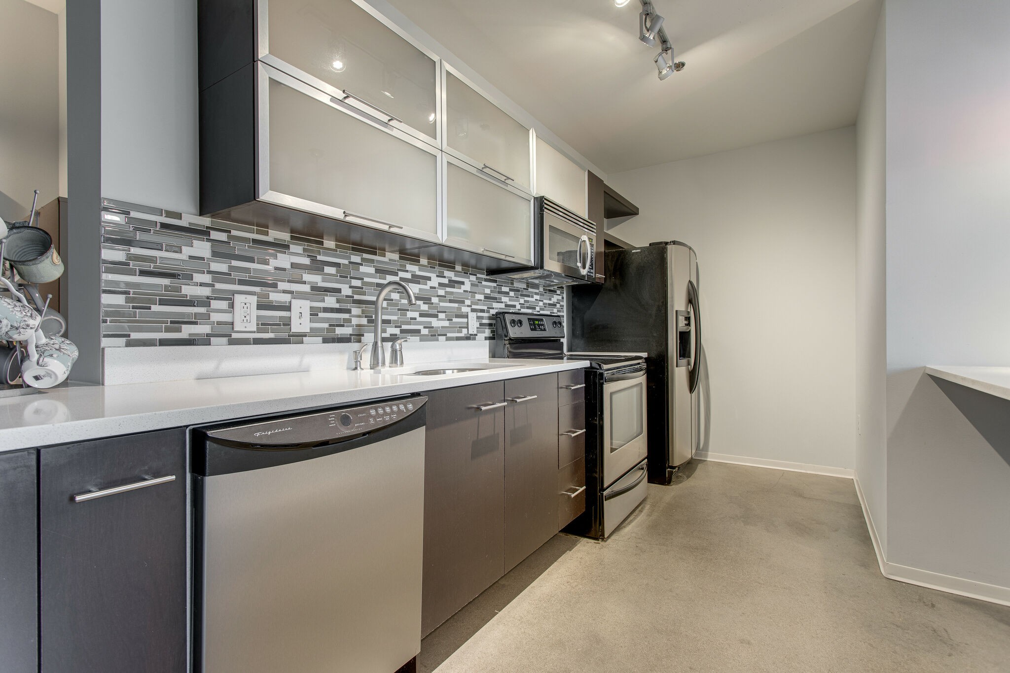 2115 Yeaman Pl Unit: 216