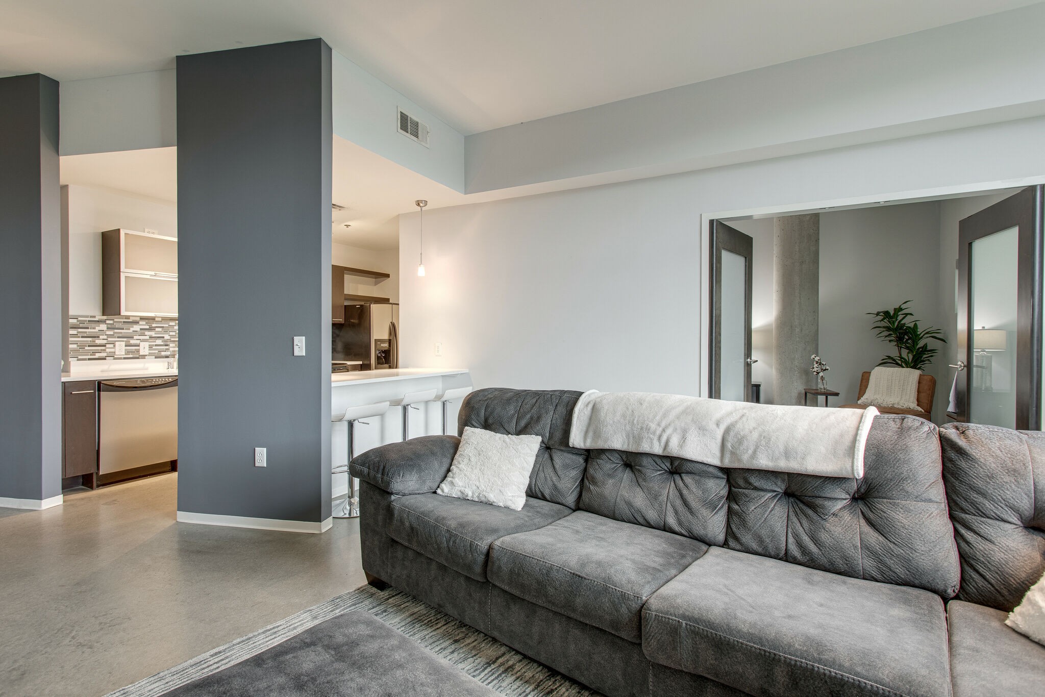 2115 Yeaman Pl Unit: 216