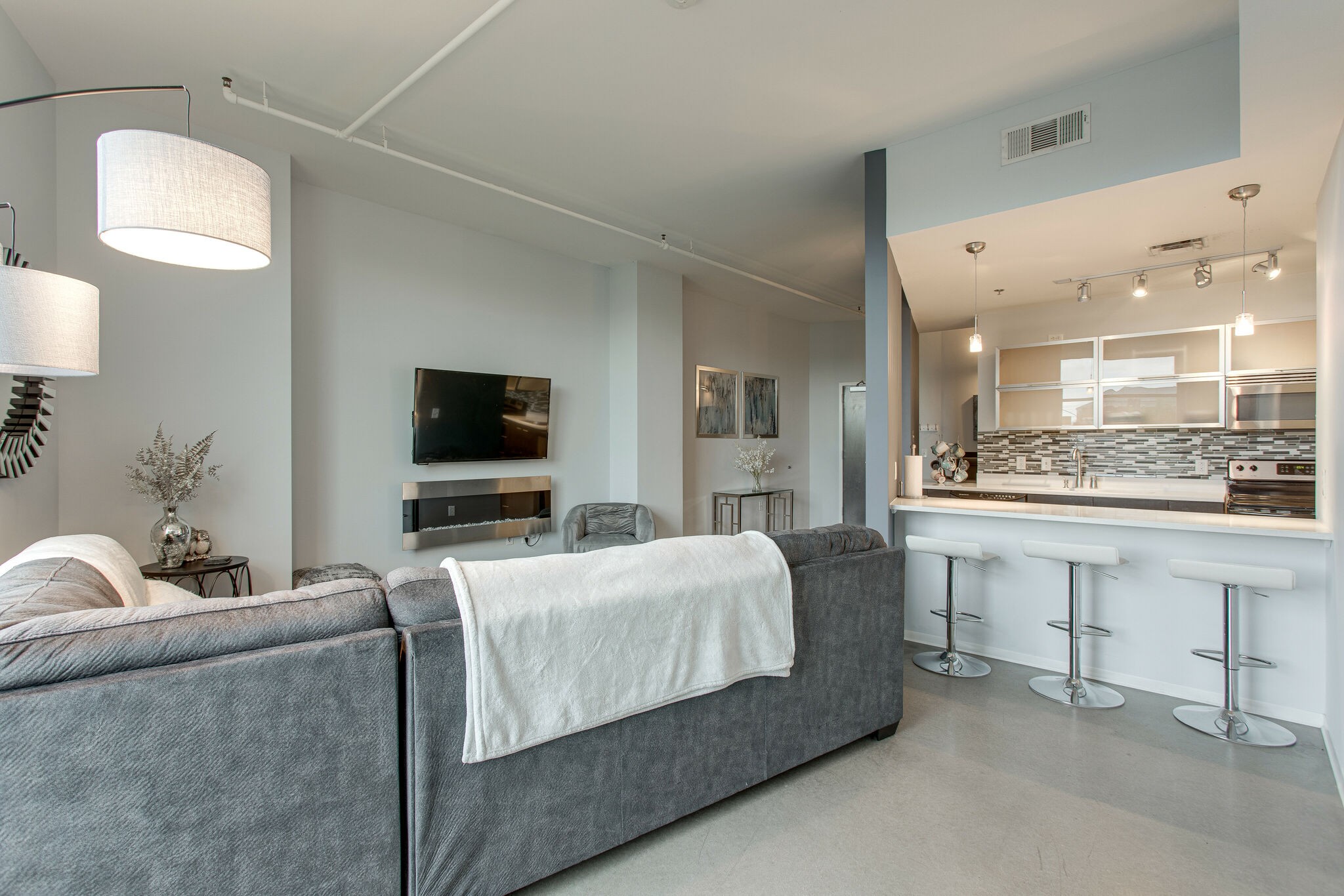 2115 Yeaman Pl Unit: 216