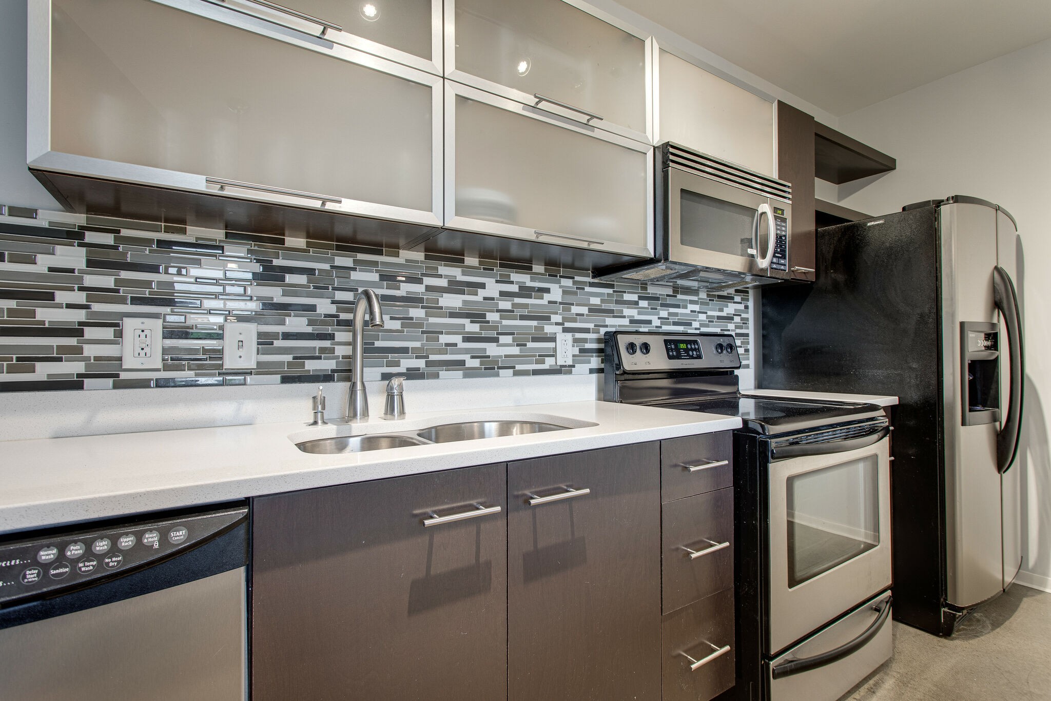 2115 Yeaman Pl Unit: 216