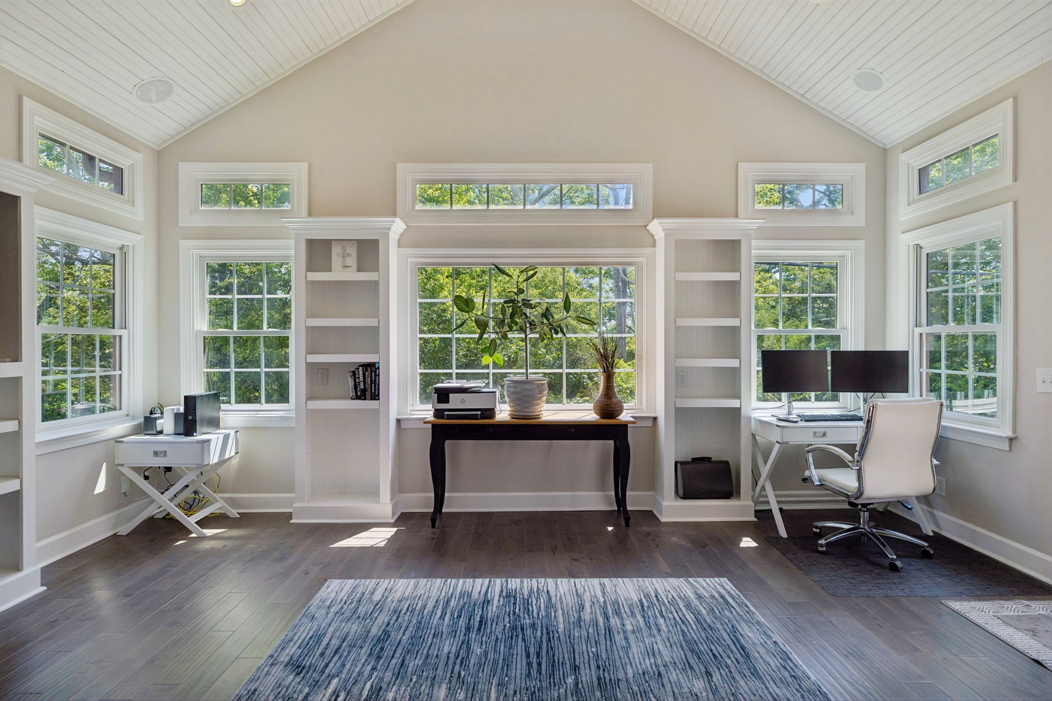 425 Caledonian Ct