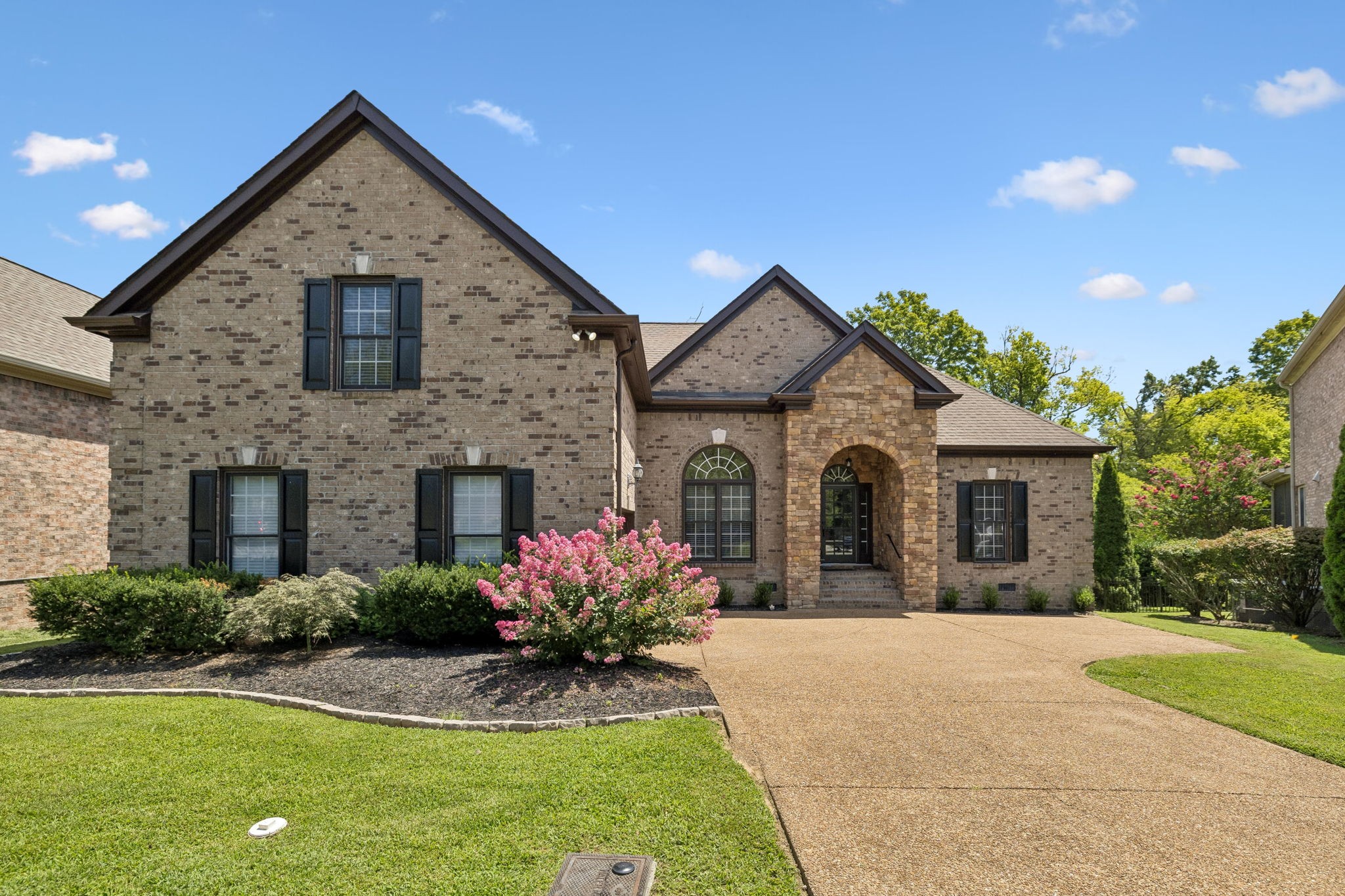 425 Caledonian Ct