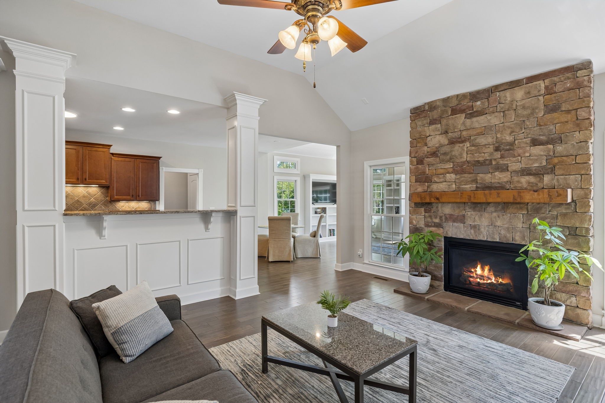 425 Caledonian Ct