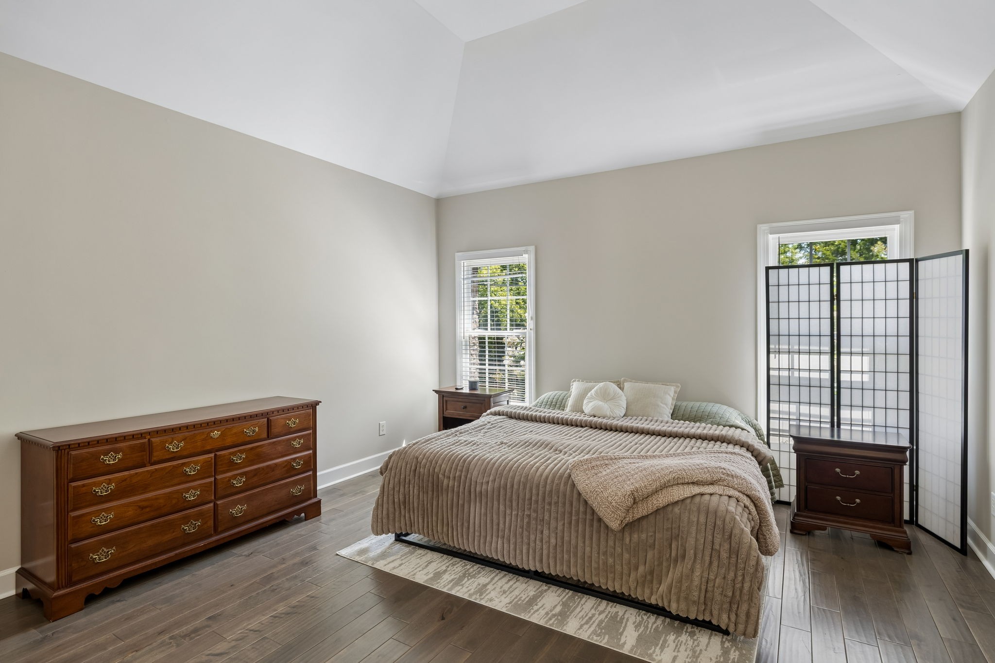 425 Caledonian Ct