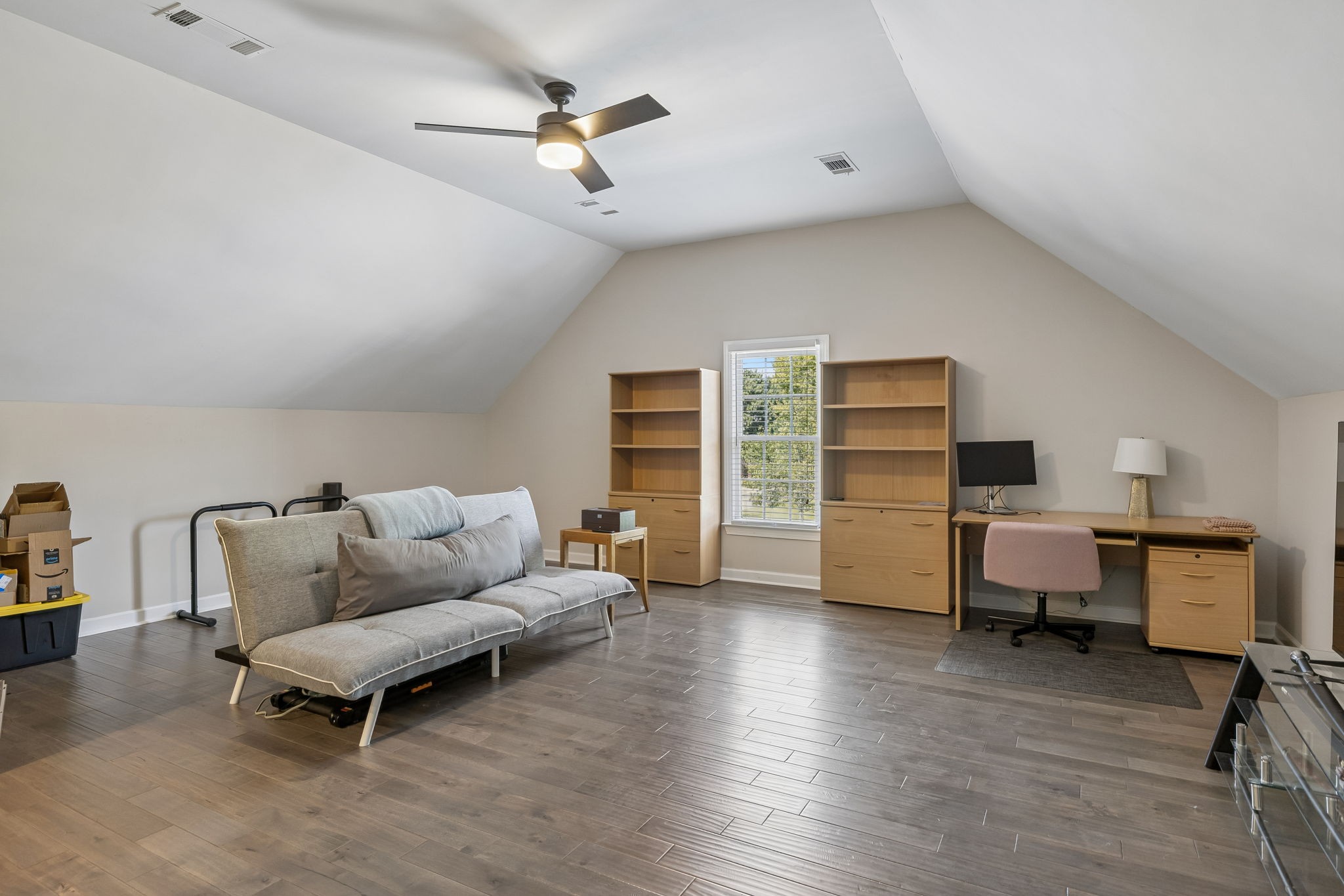 425 Caledonian Ct