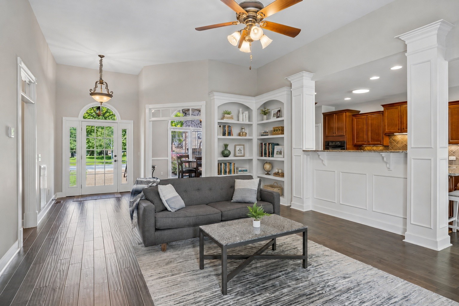 425 Caledonian Ct
