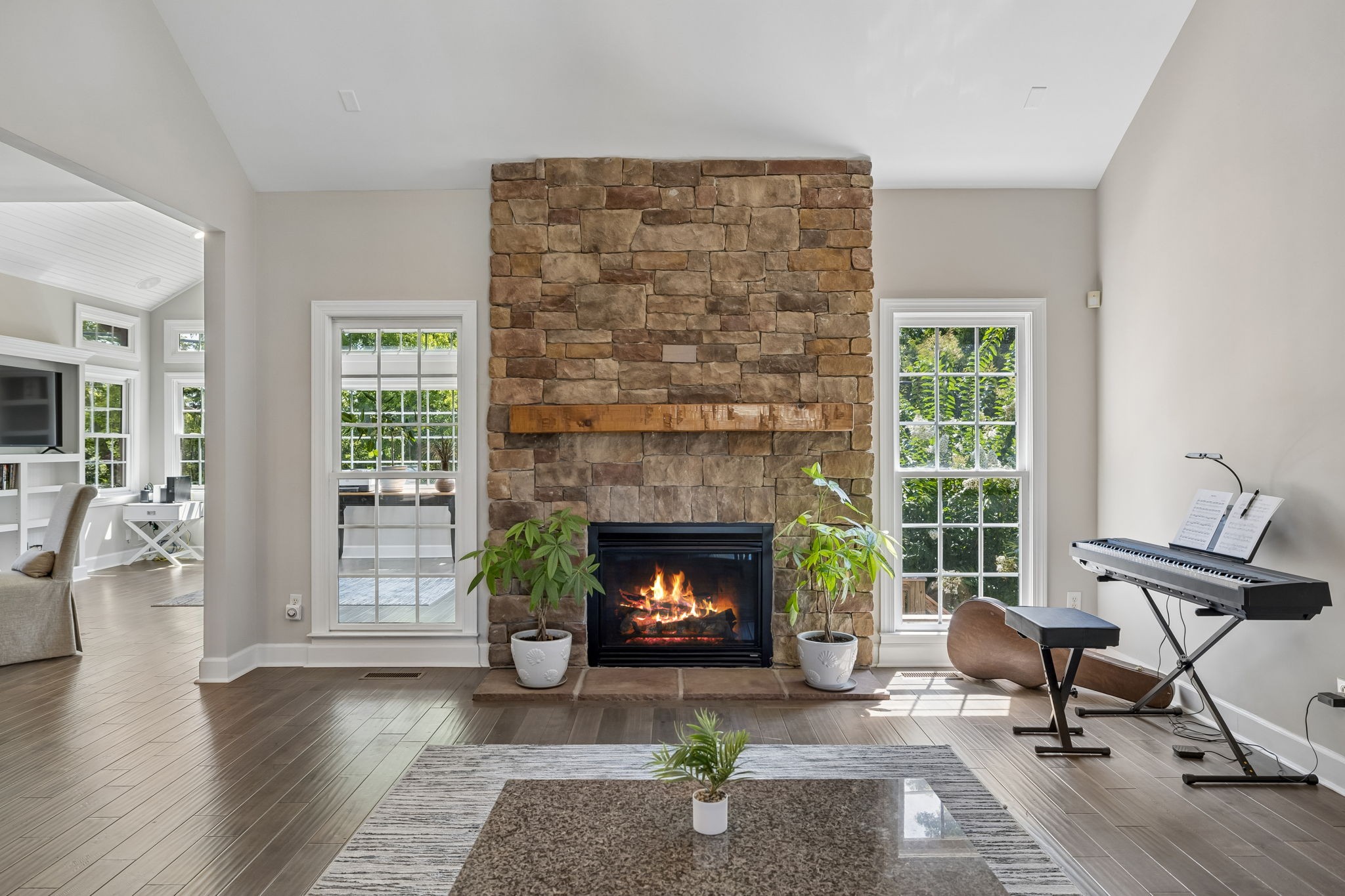 425 Caledonian Ct