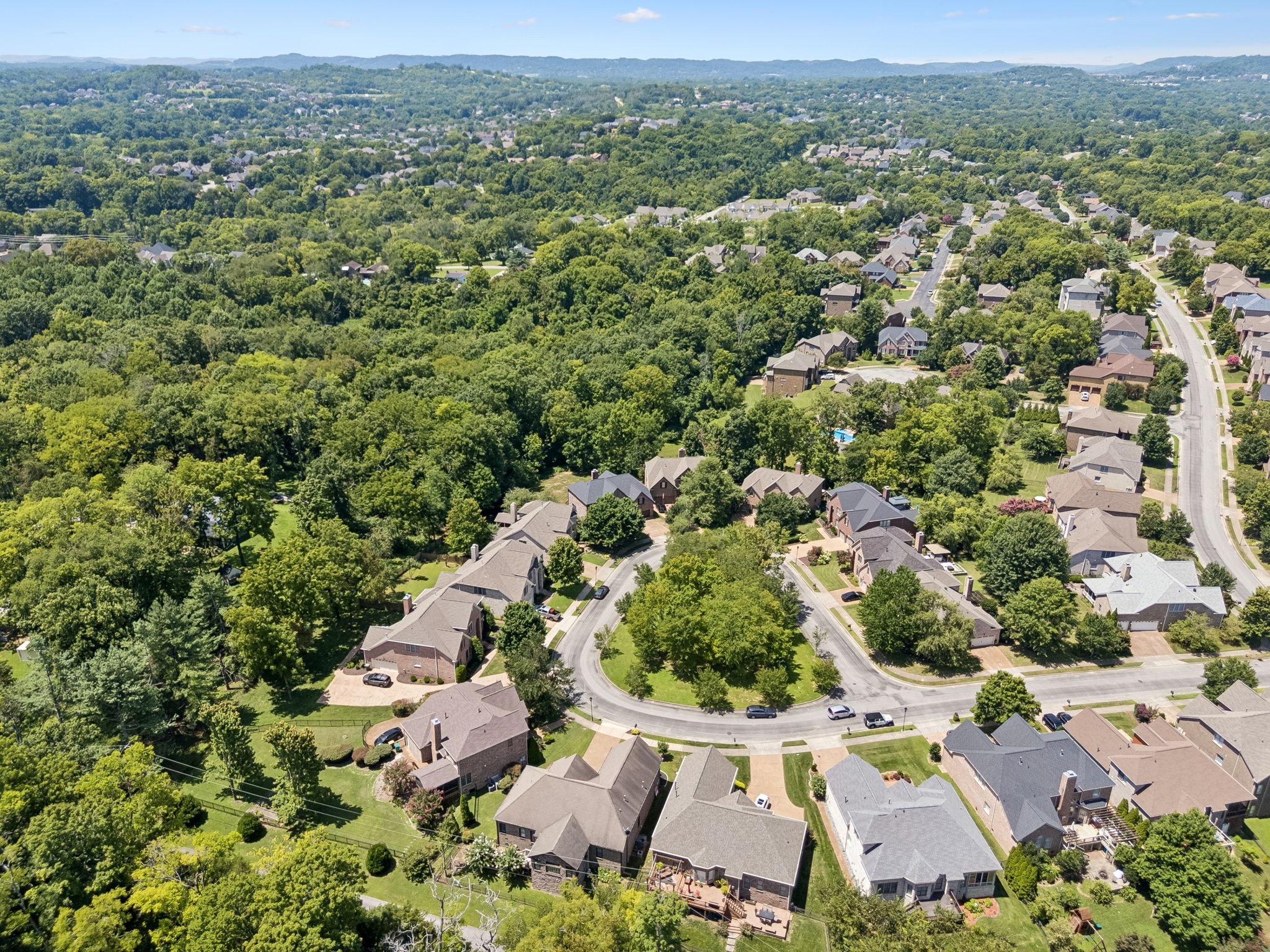 425 Caledonian Ct