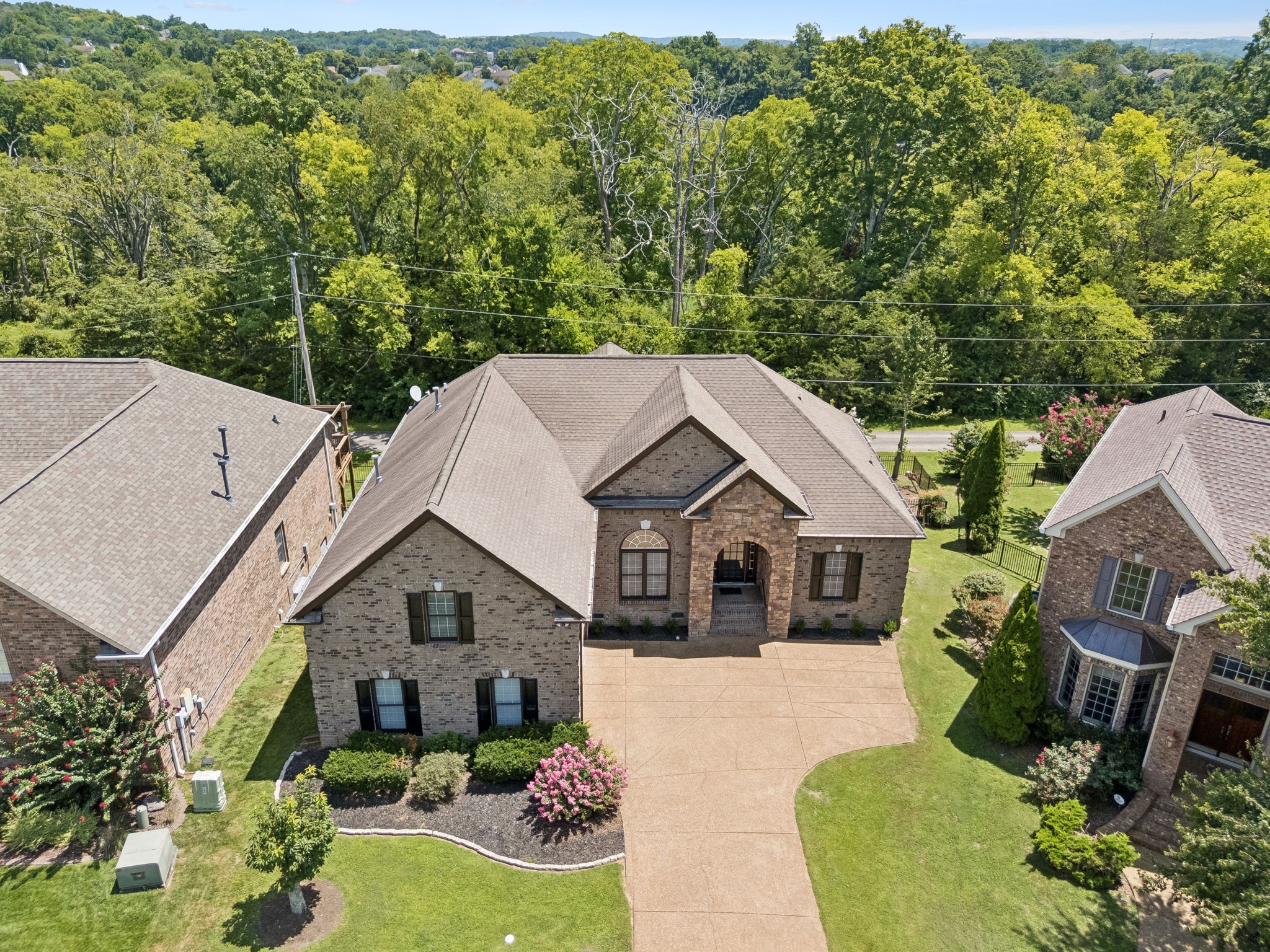 425 Caledonian Ct