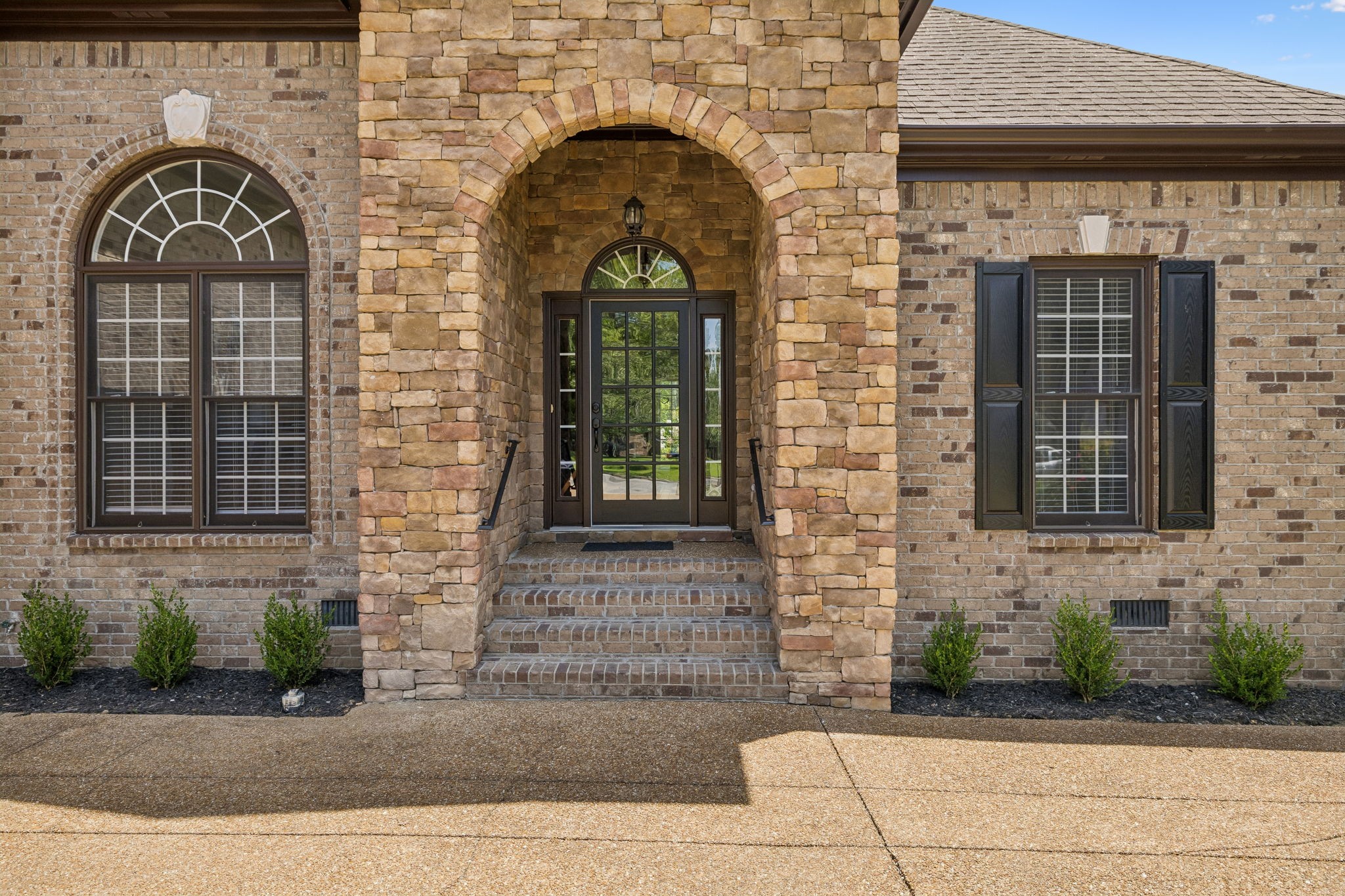 425 Caledonian Ct