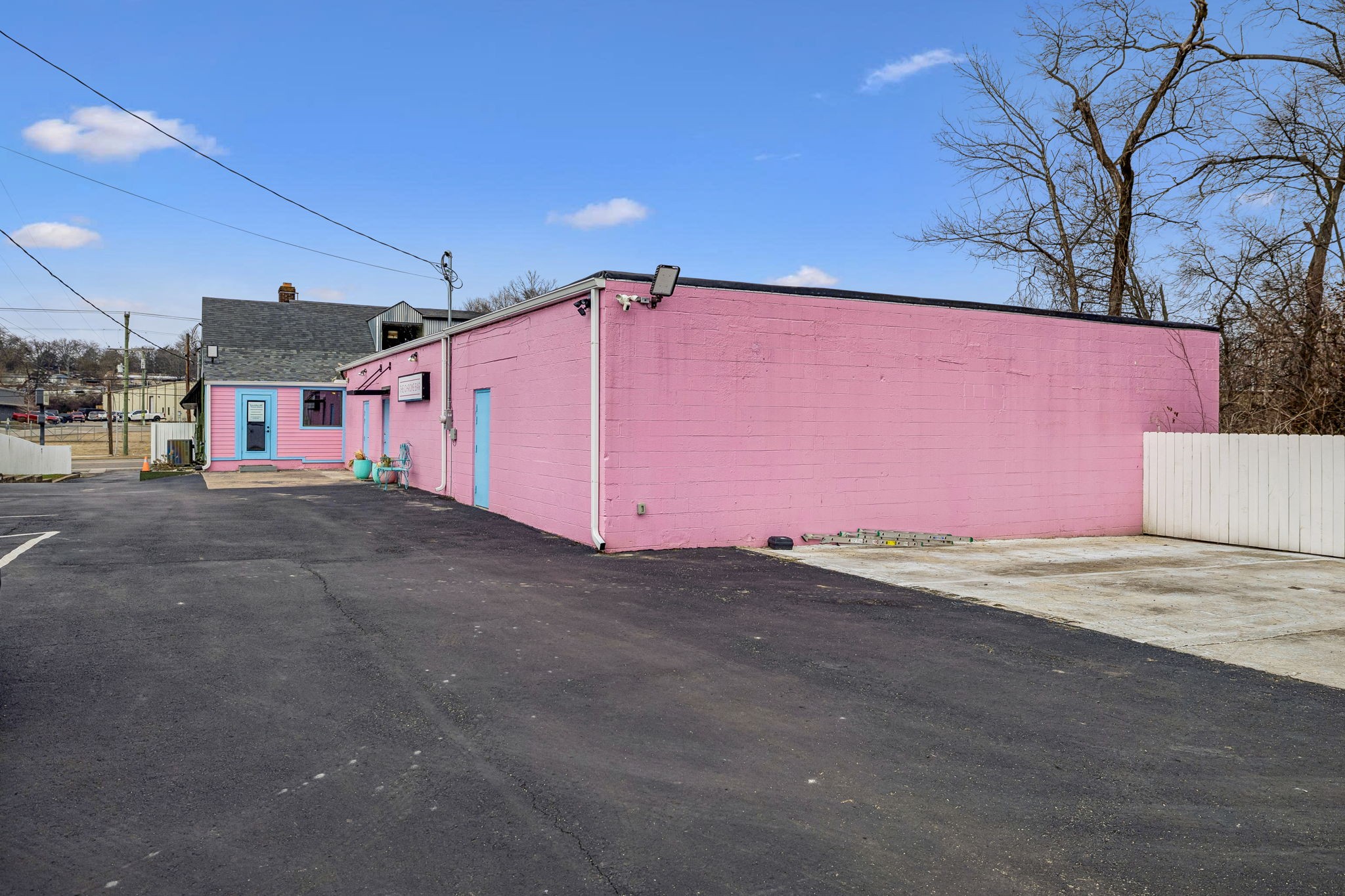 2809 Dickerson Pike