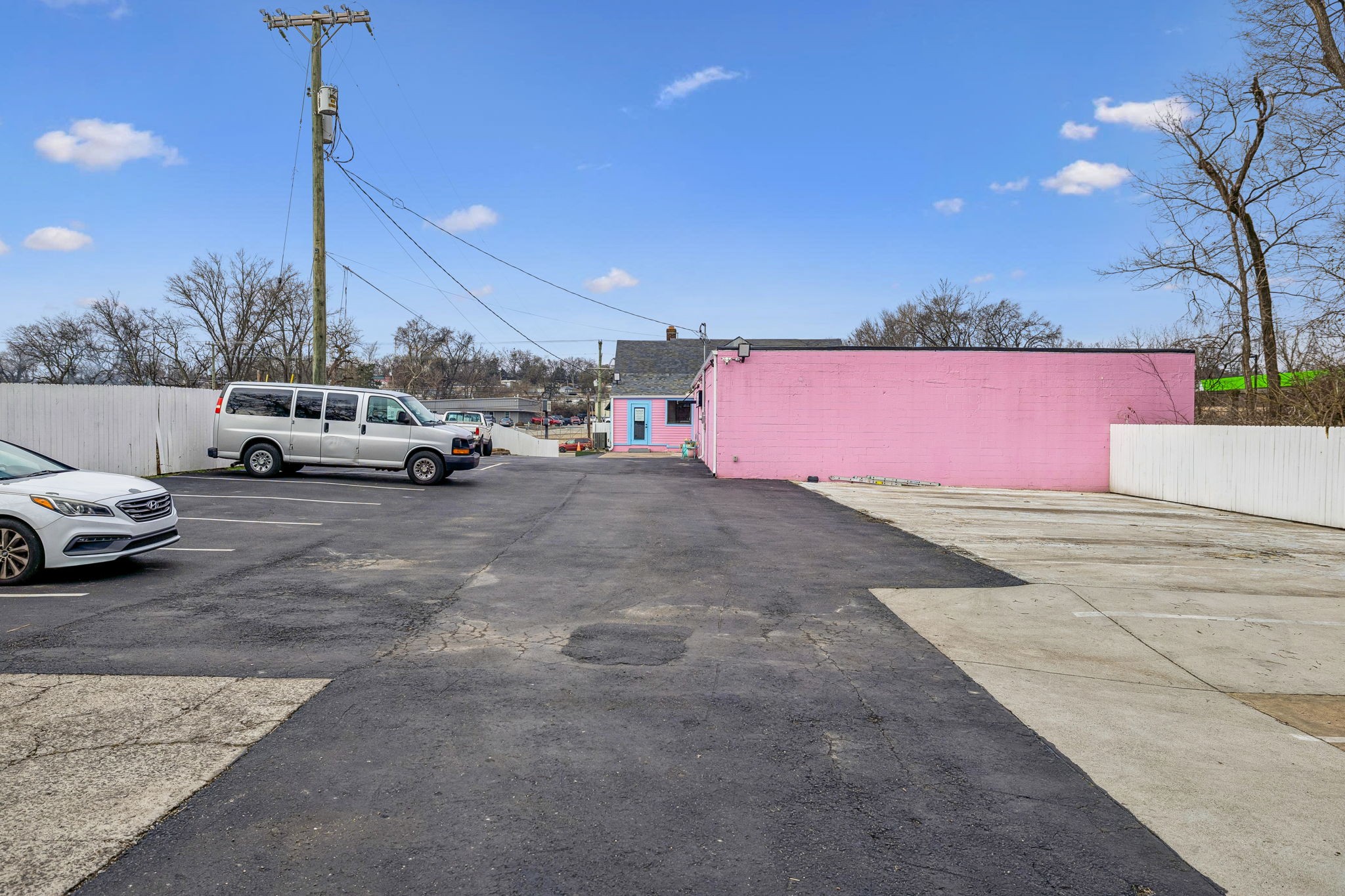 2809 Dickerson Pike