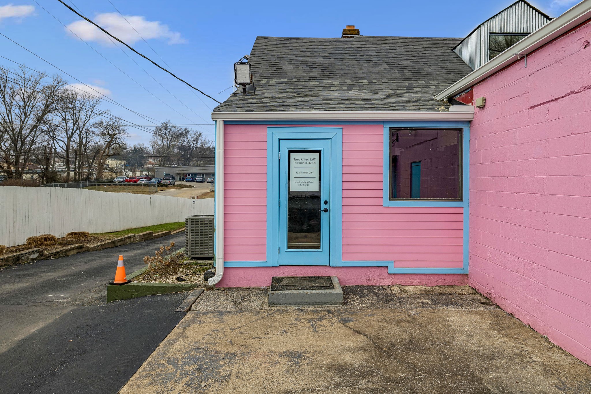 2809 Dickerson Pike