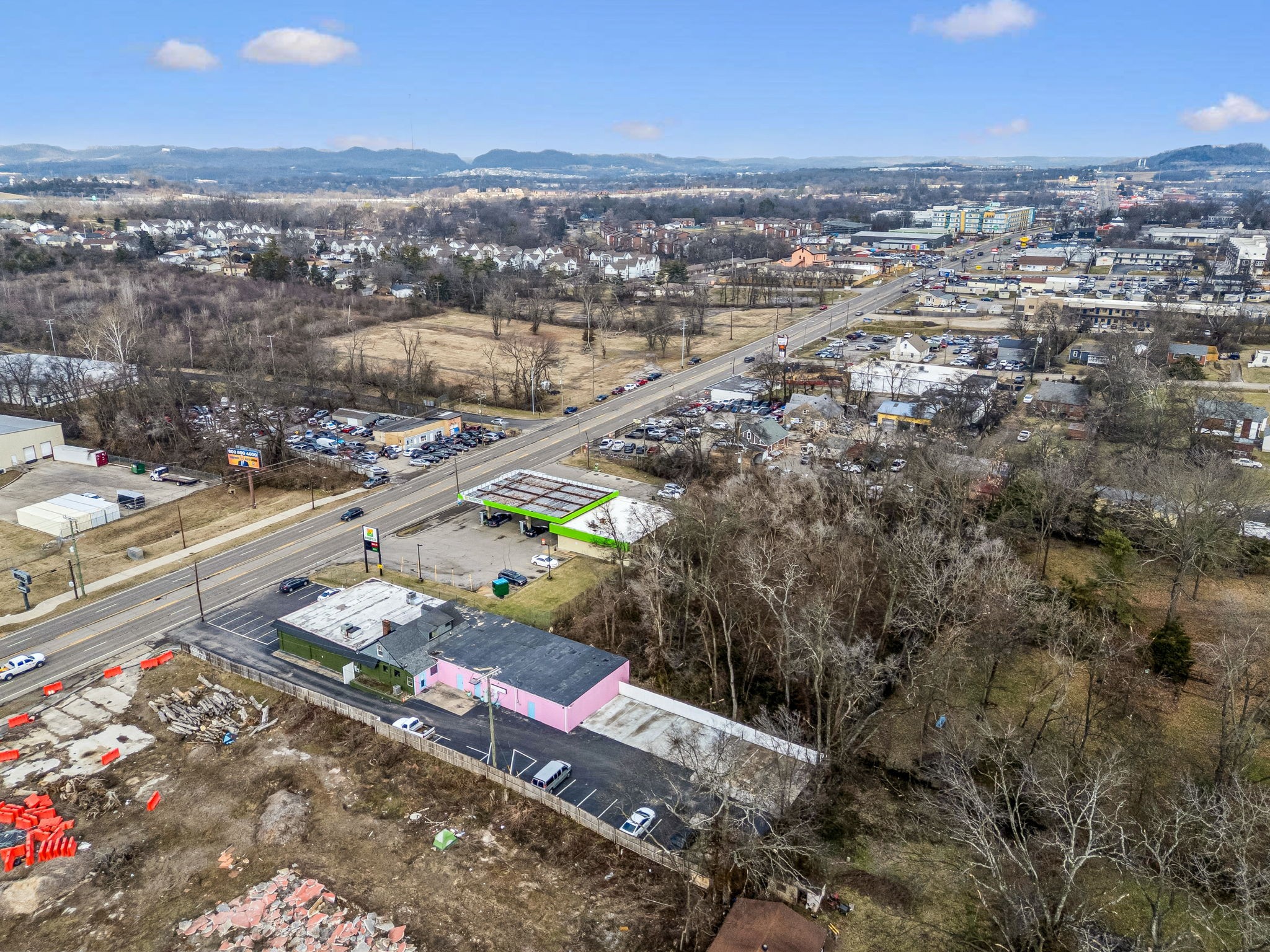 2809 Dickerson Pike